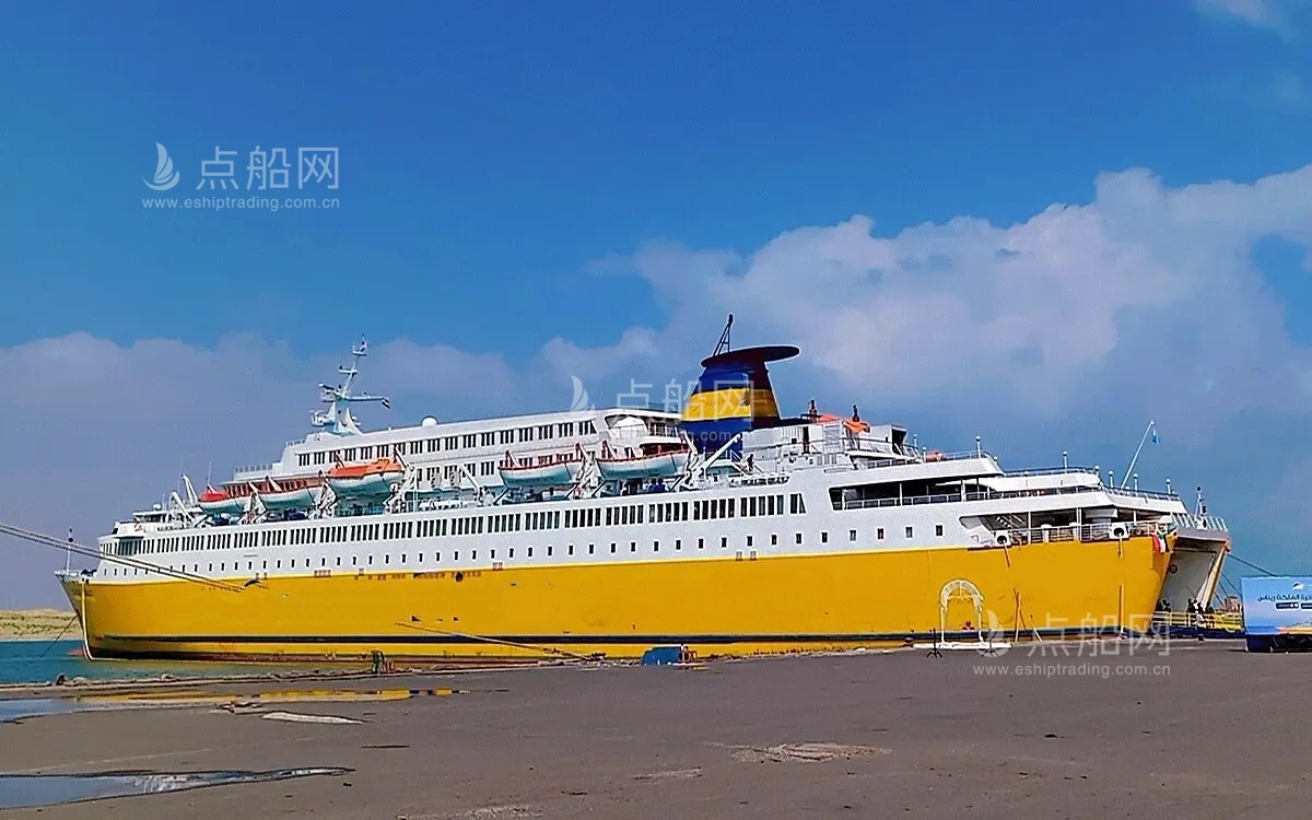 出售1500人客滚船