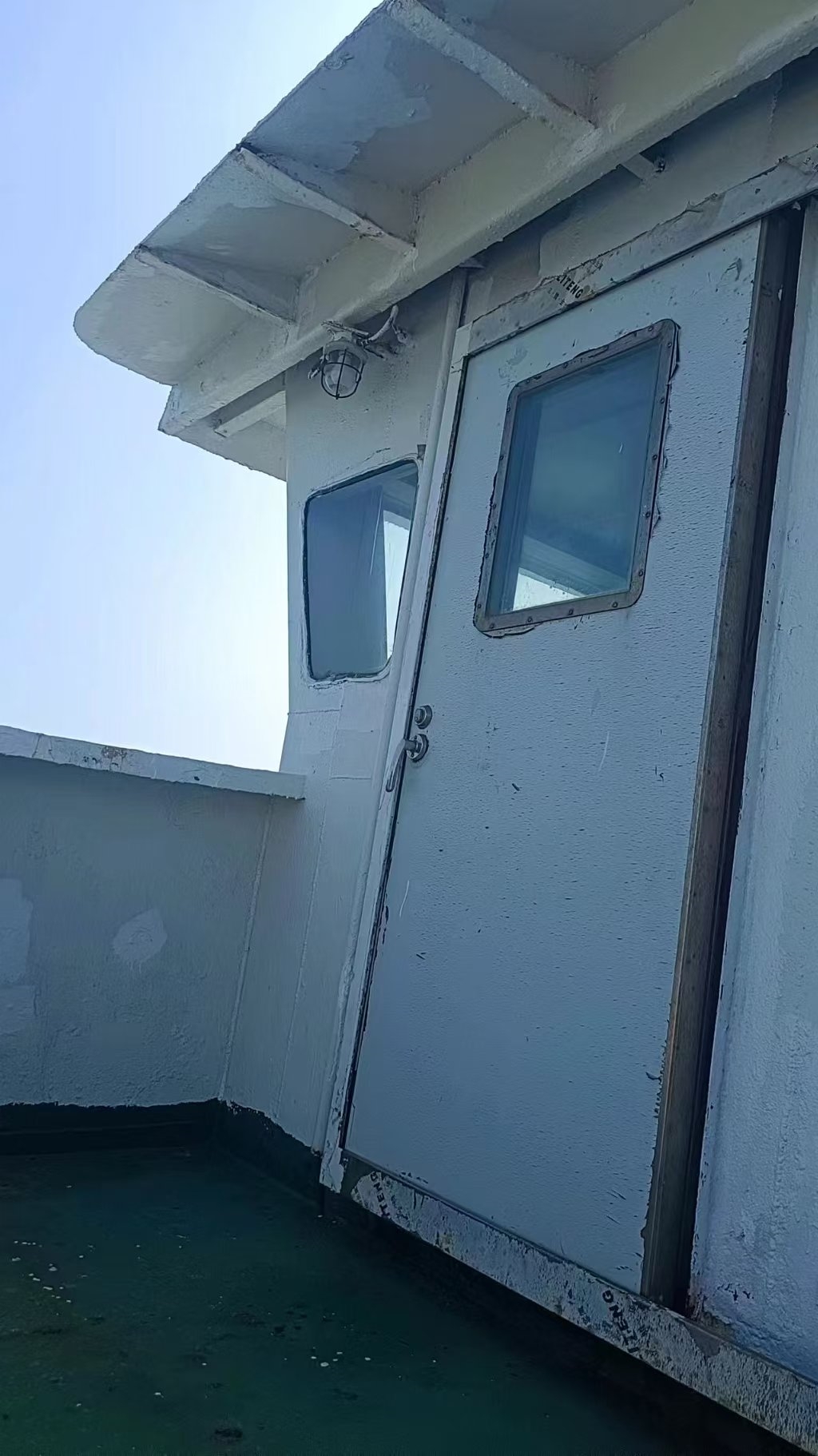 出售3740吨成品油船