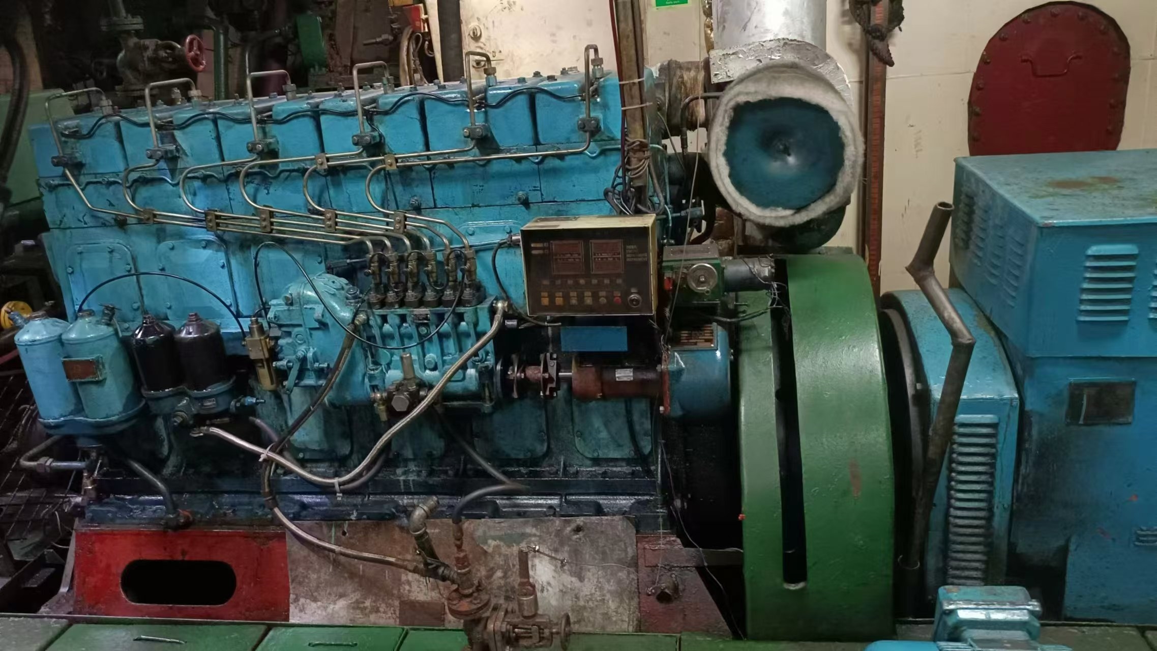 出售3740吨成品油船