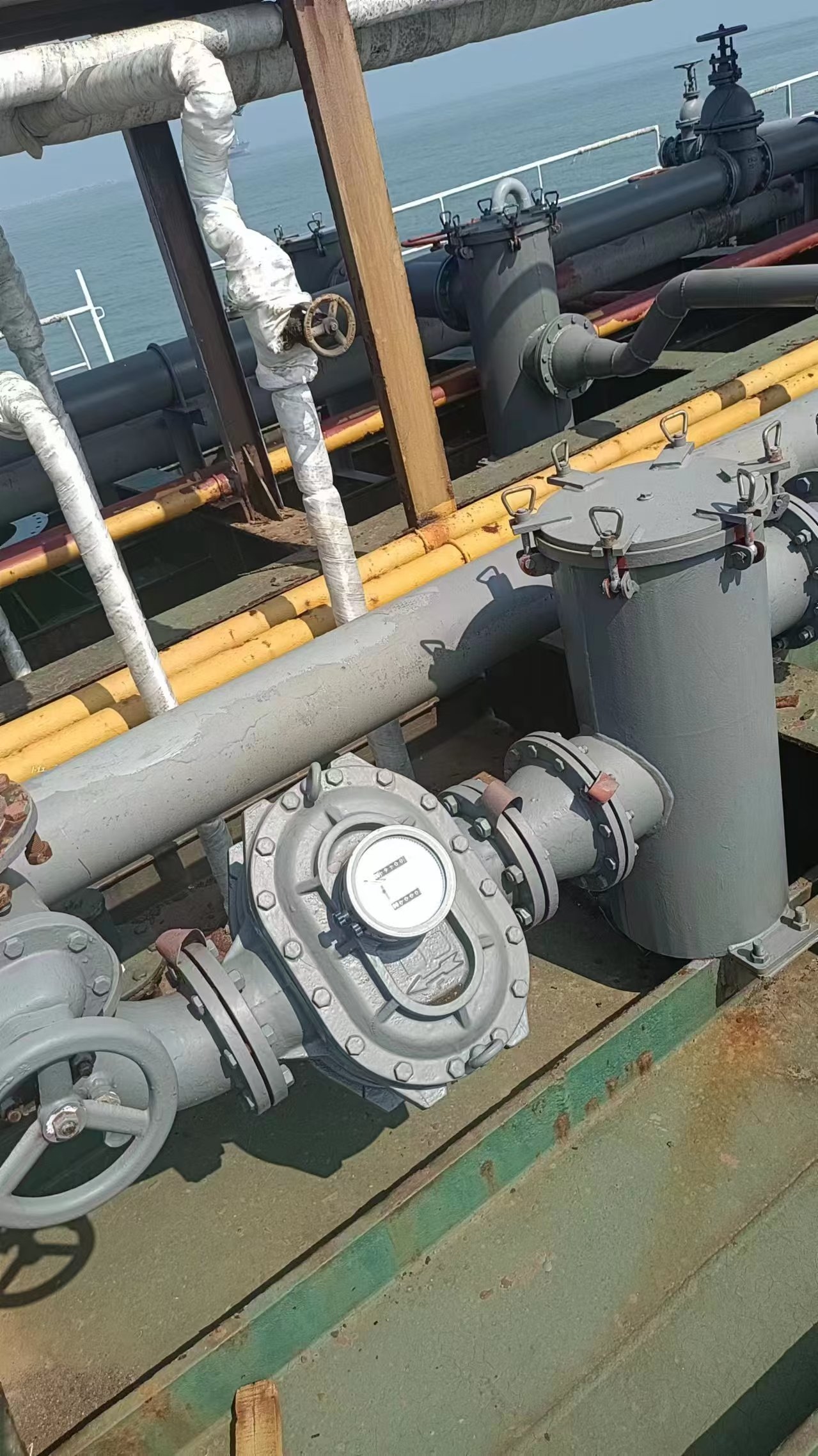 出售3740吨成品油船