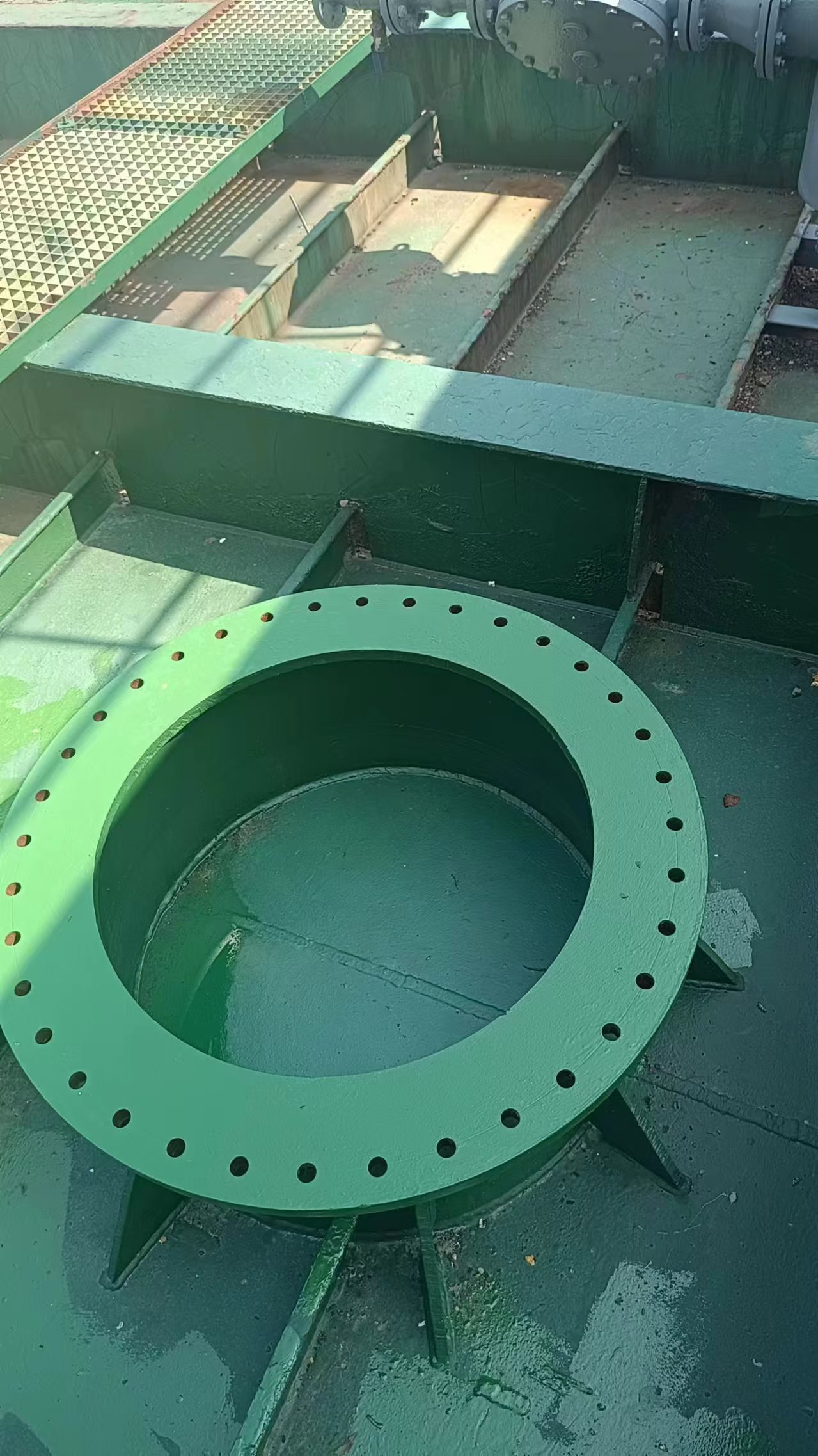 出售3740吨成品油船