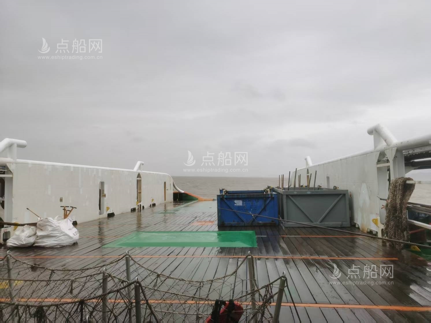 出售8000马力三用拖轮