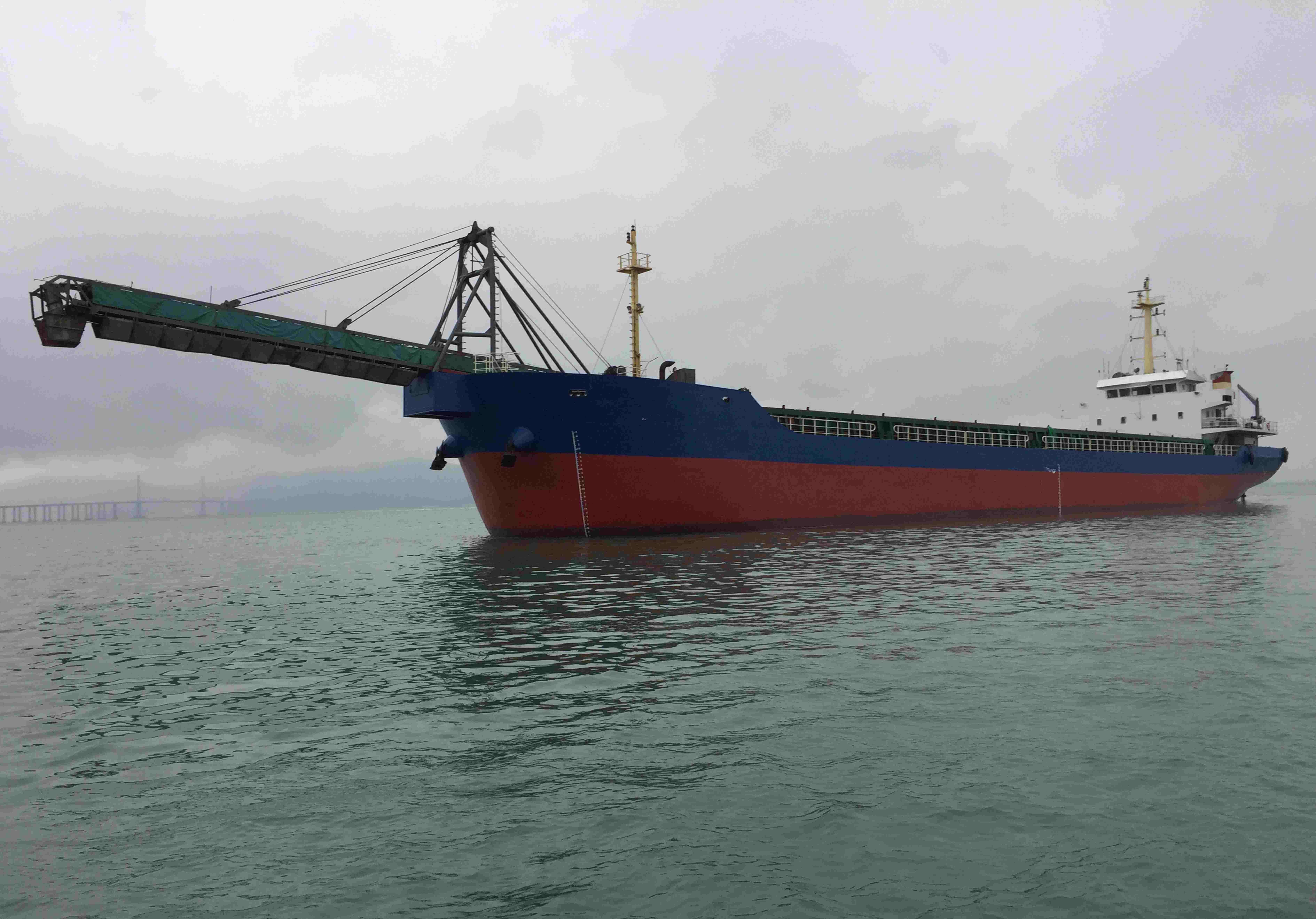 出售4350吨自卸砂船