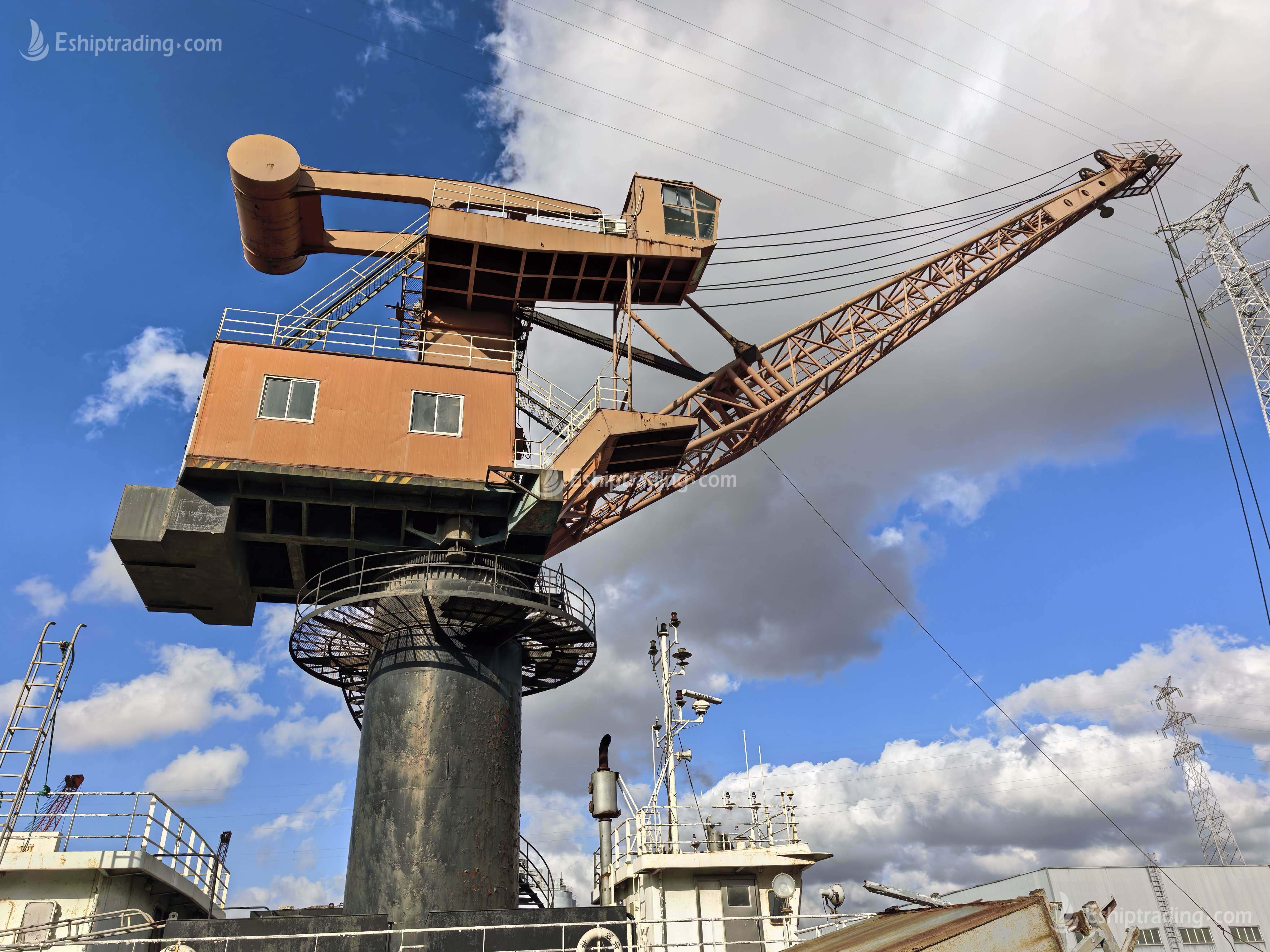 16 T Fully Revolving Floating Crane For Sale
