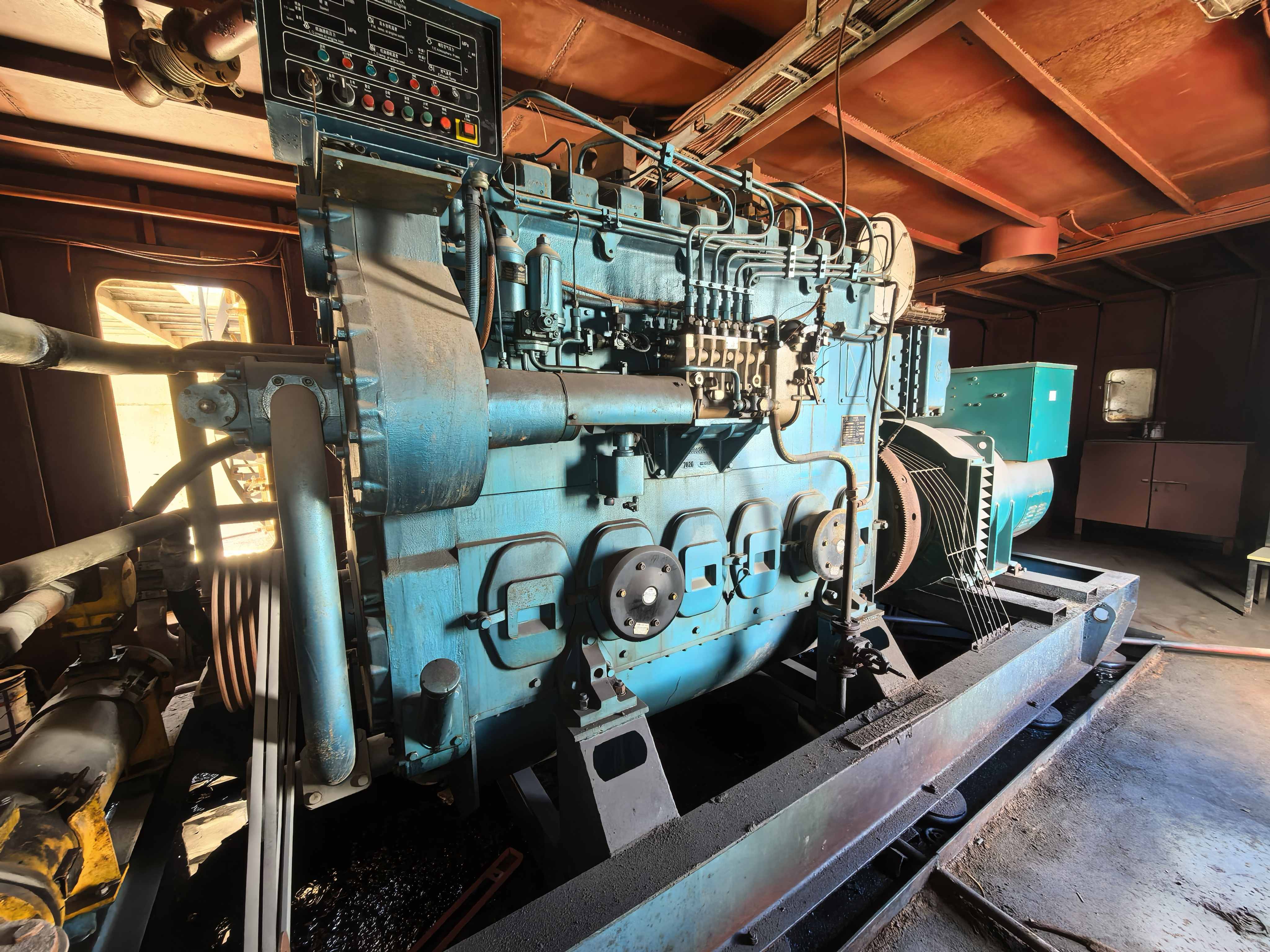 出售16吨全回转浮吊