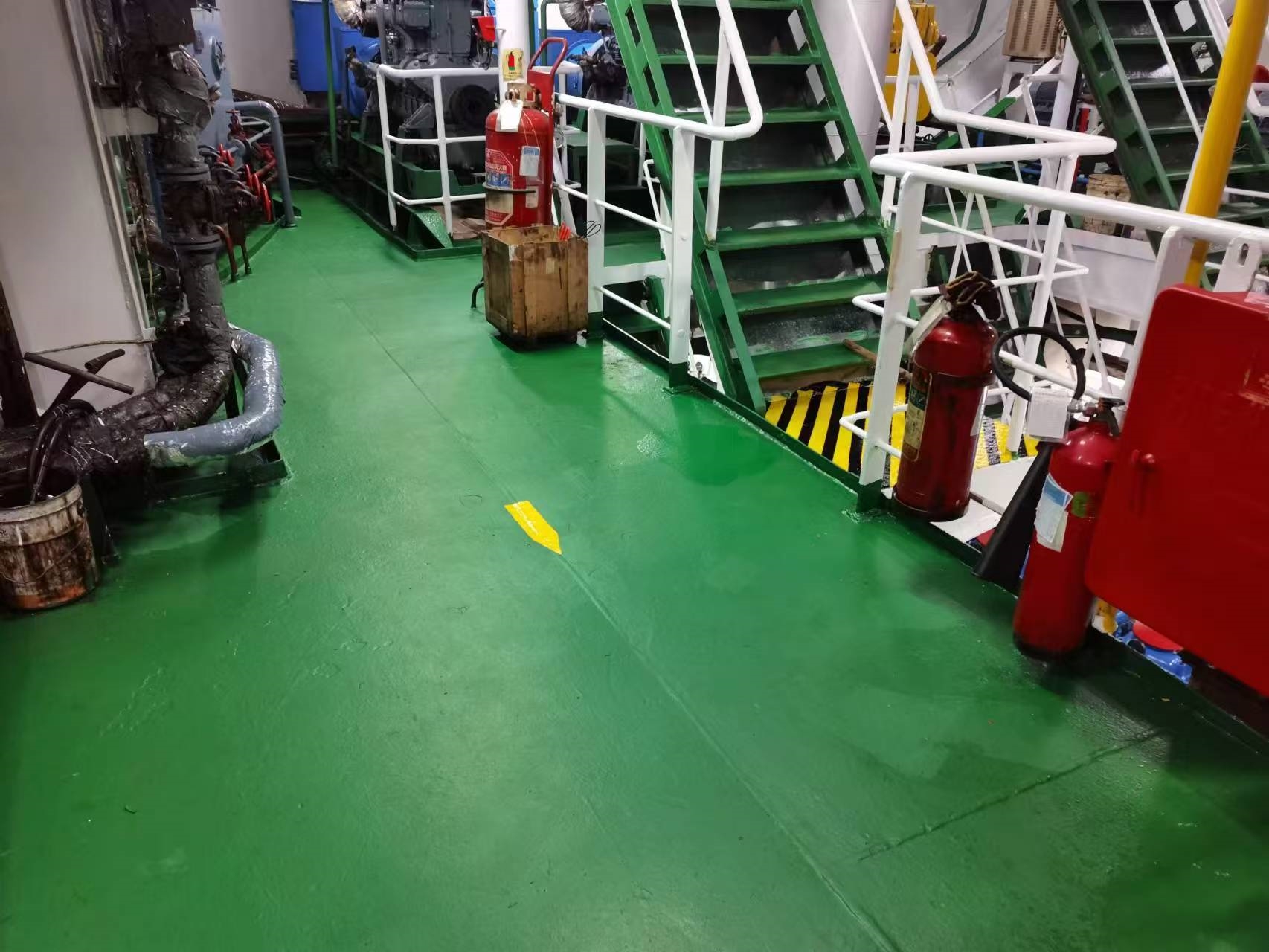 出售6691吨成品油船