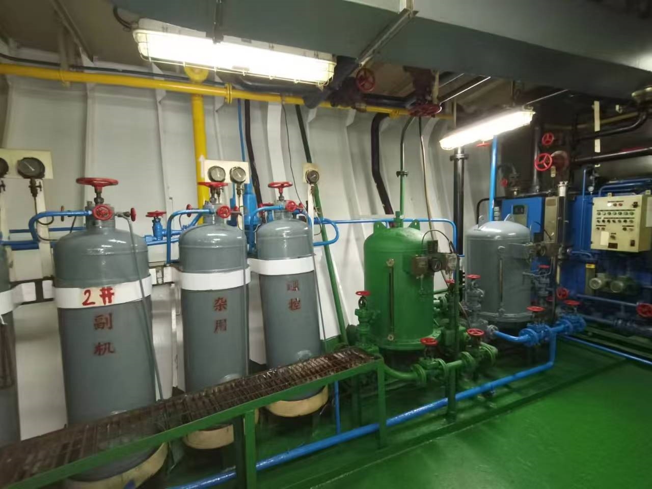 出售6691吨成品油船