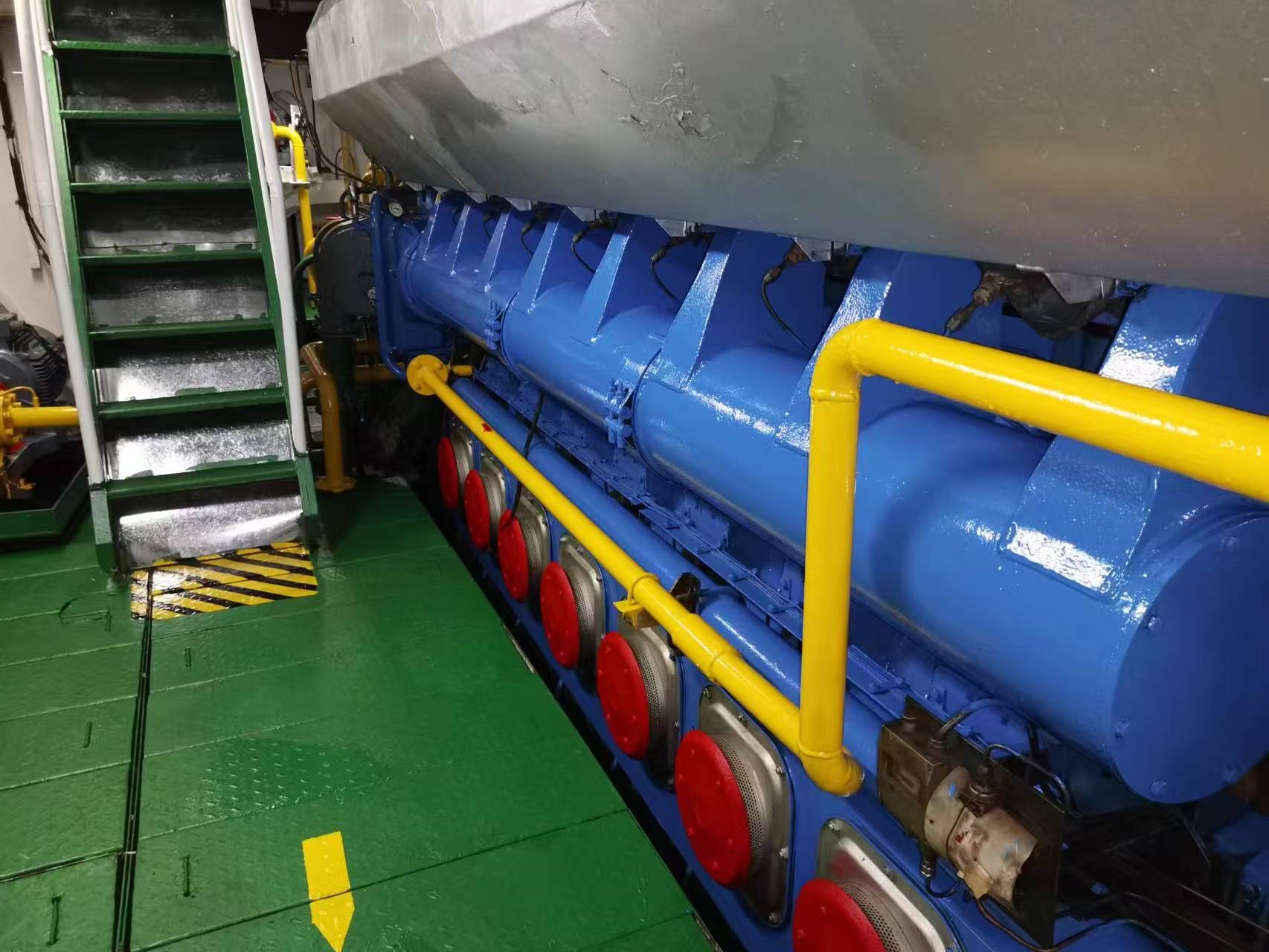 出售6691吨成品油船