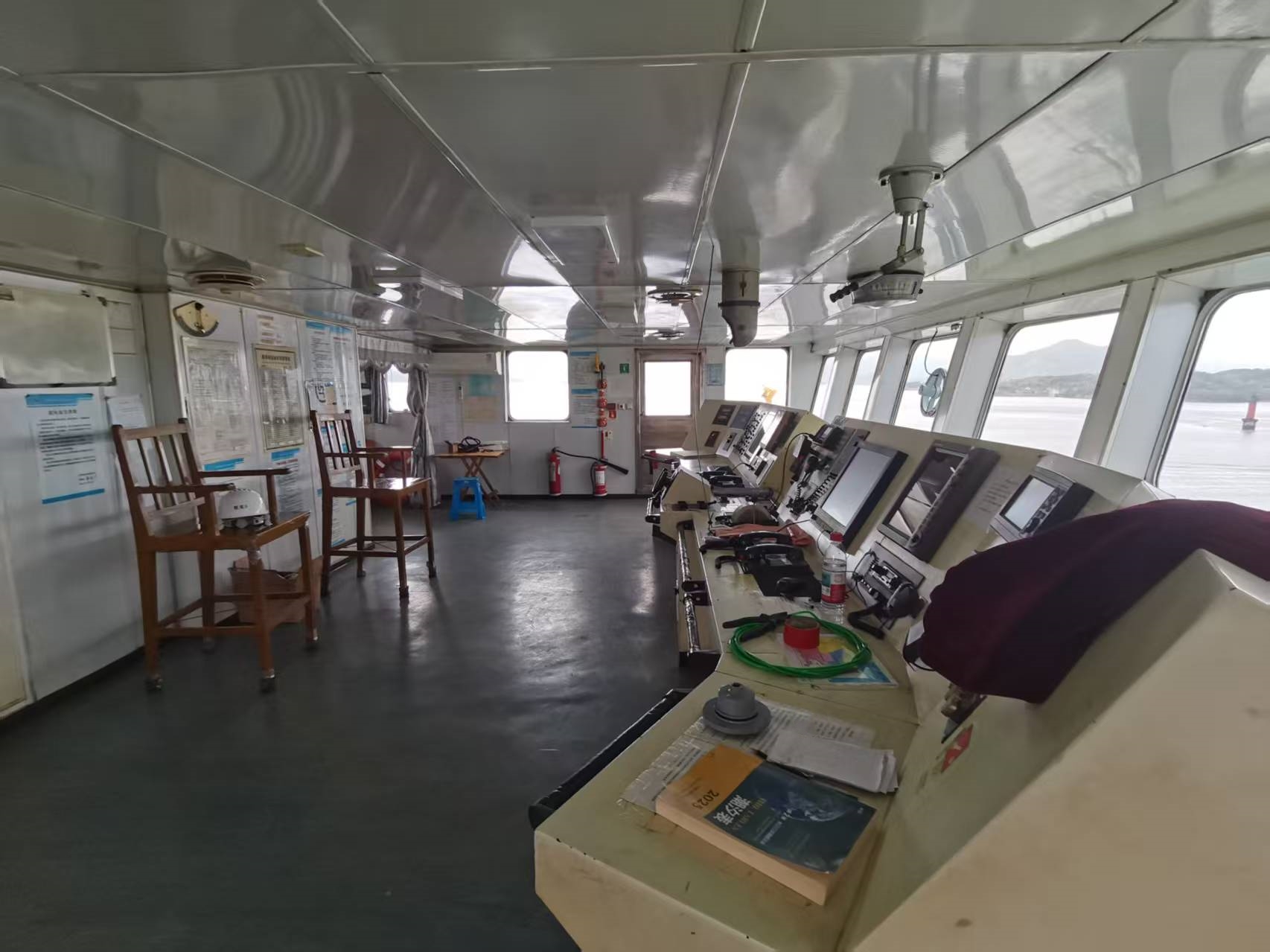 出售6691吨成品油船