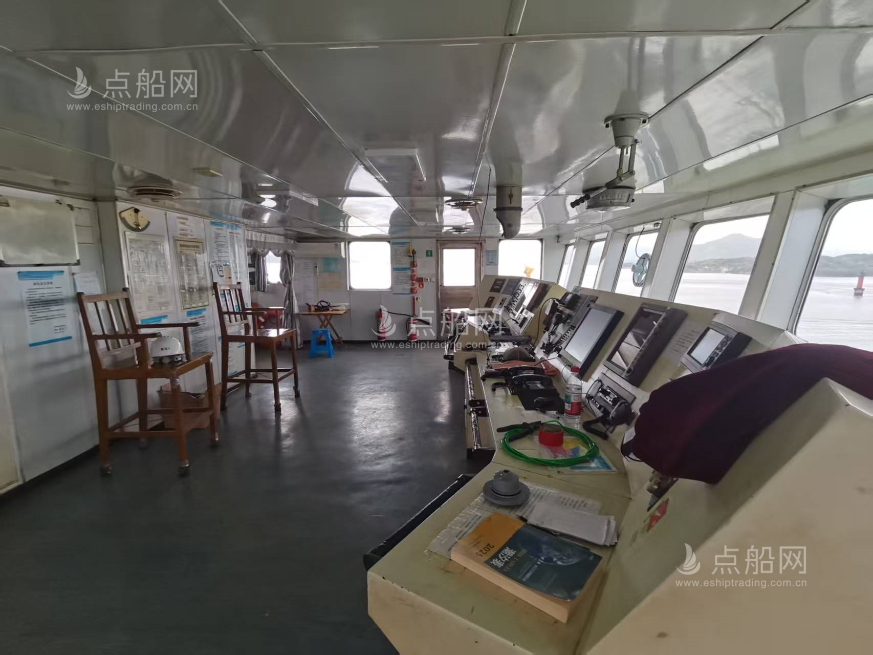 出售6691吨成品油船