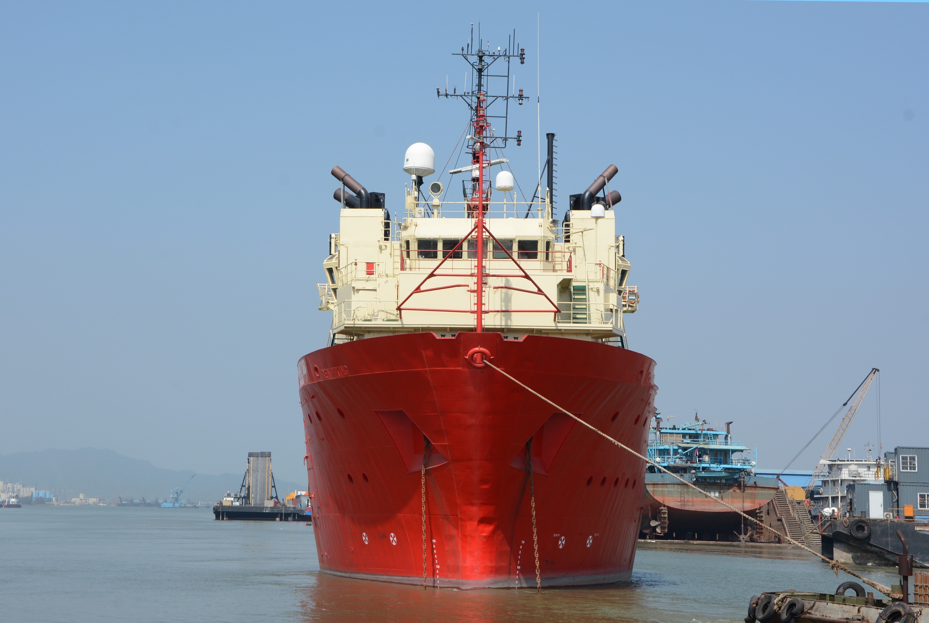 出售17843 马力三用拖轮