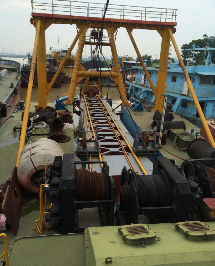 出售1800m³/h绞吸挖泥船