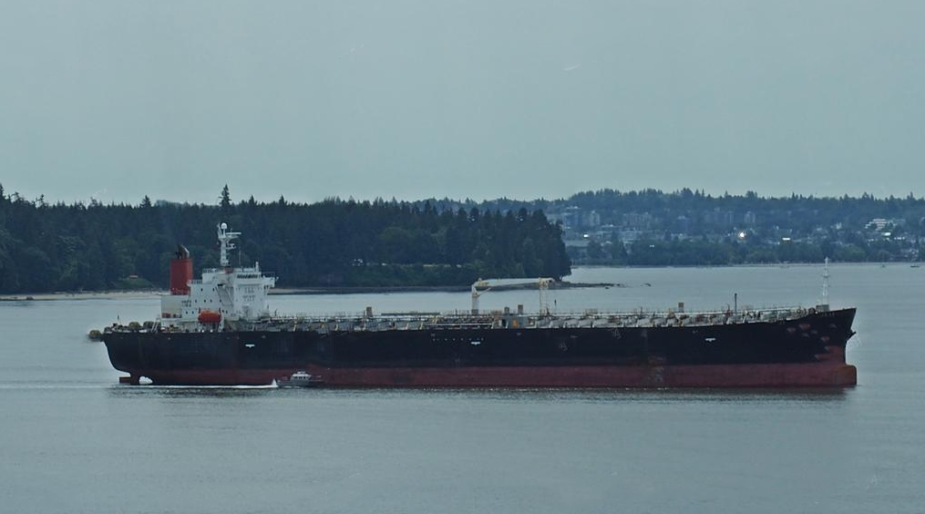 出售53700吨成品油船