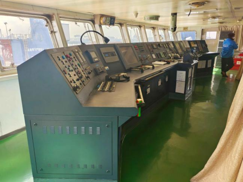 出售32000吨散货船