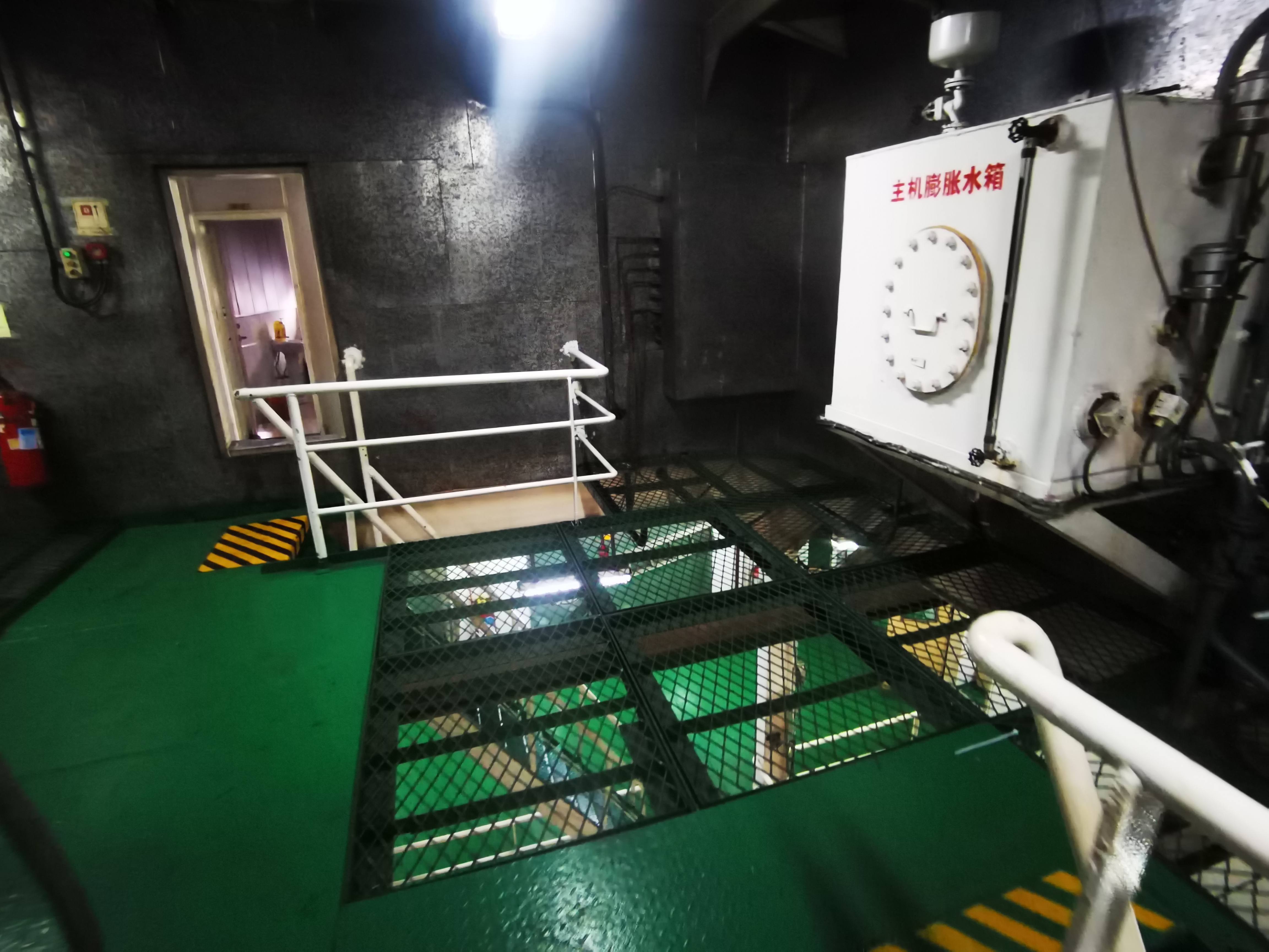 出售37000吨散货船