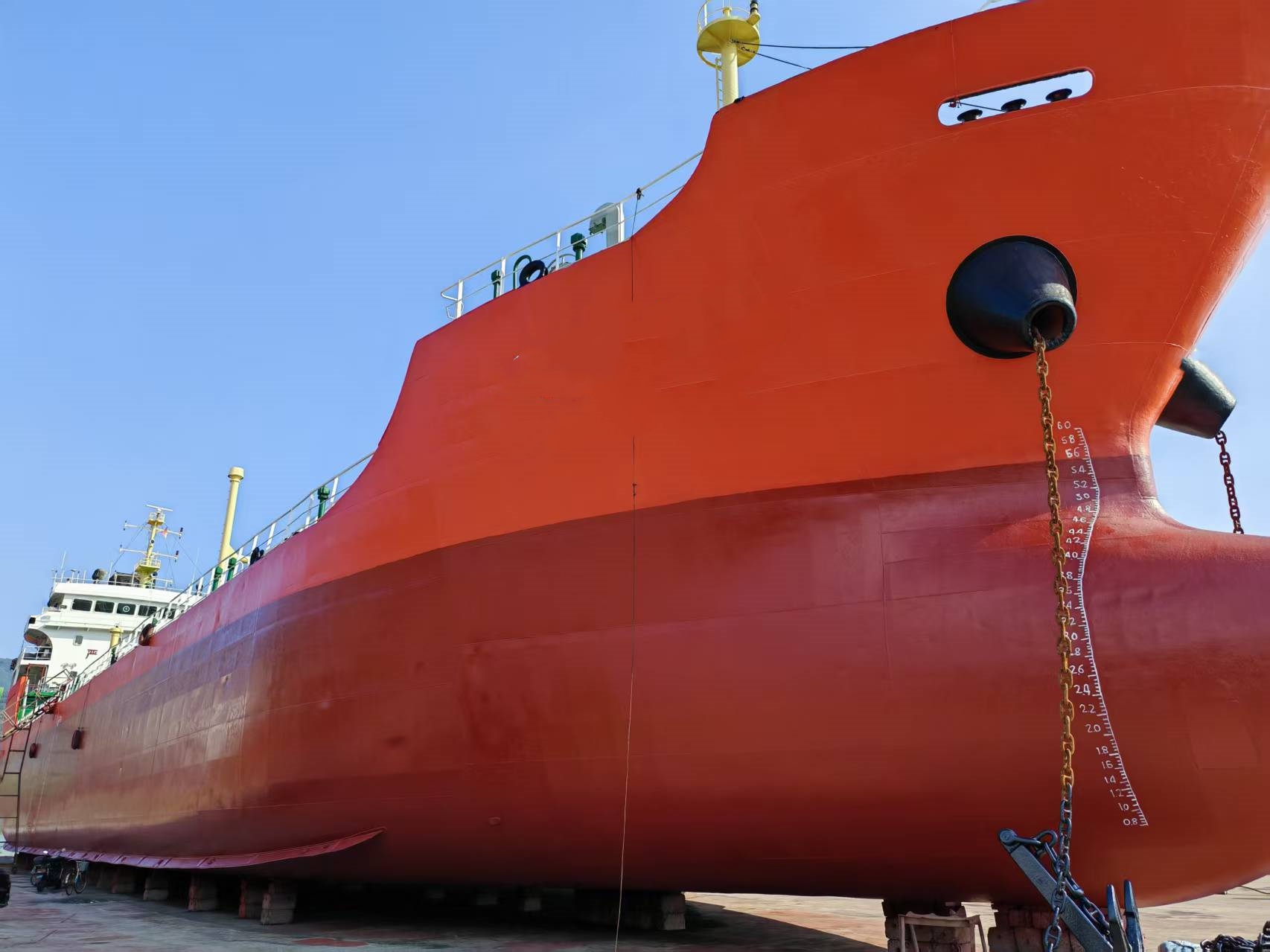 出售4161吨成品油船