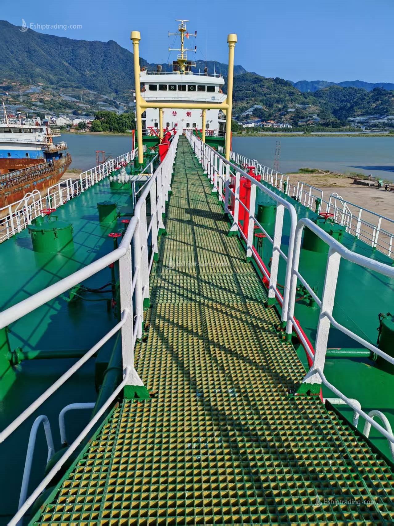 4161 T Product Oil Tanker For Sale