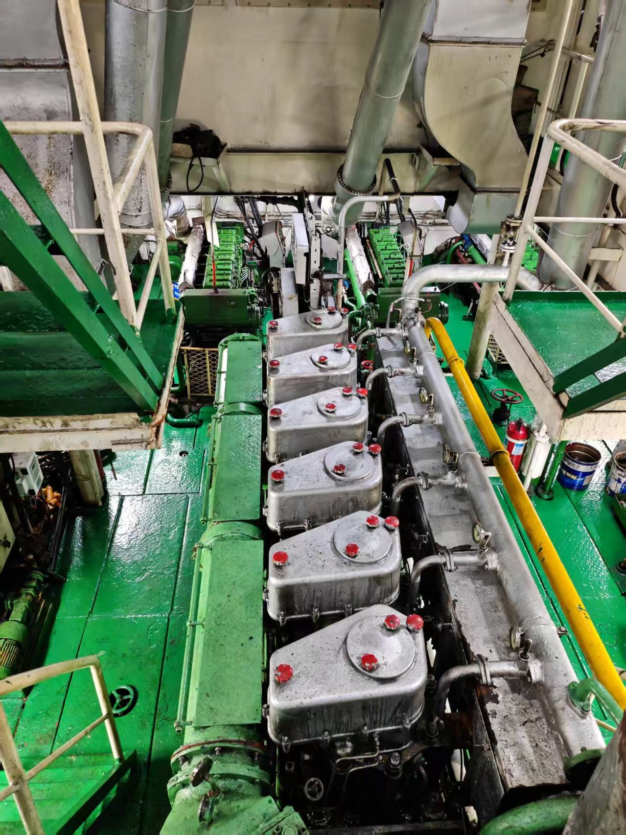 出售4161吨成品油船