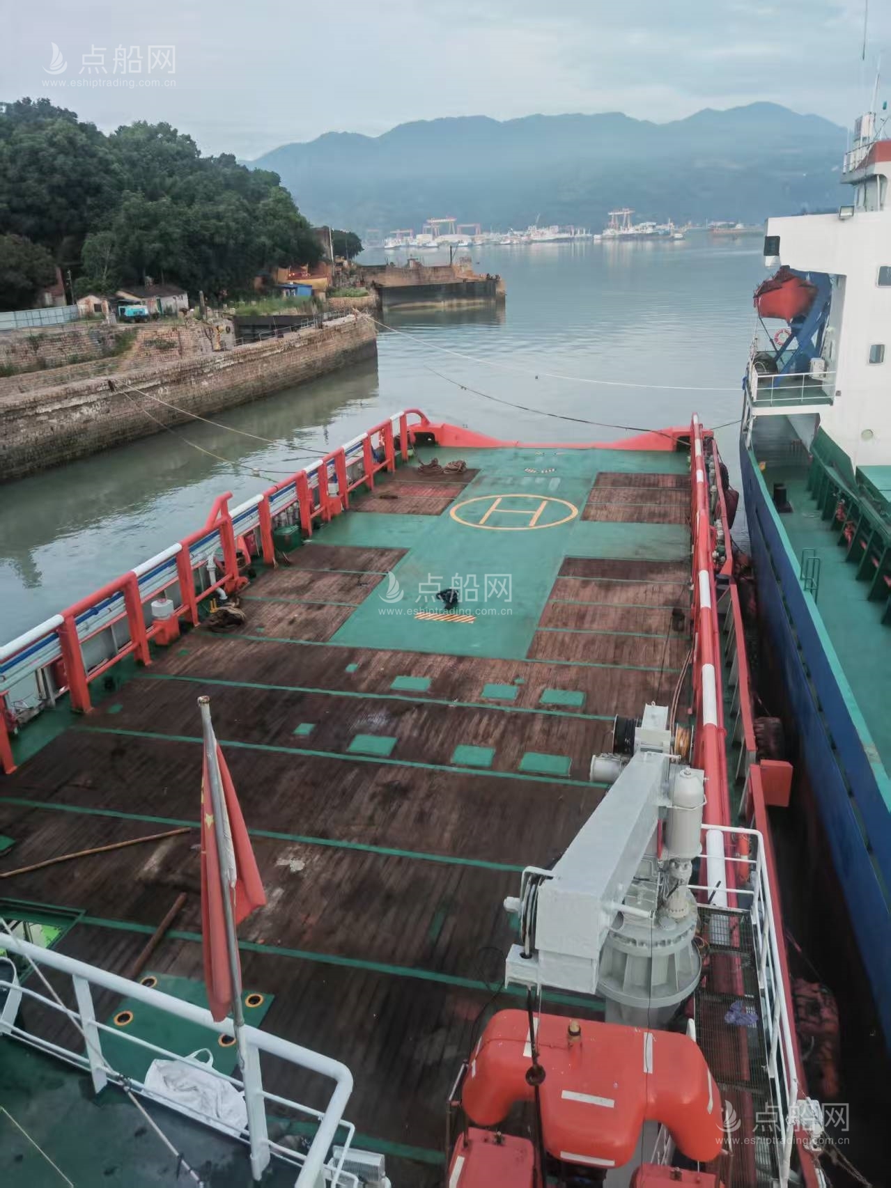 出售10554马力三用拖轮