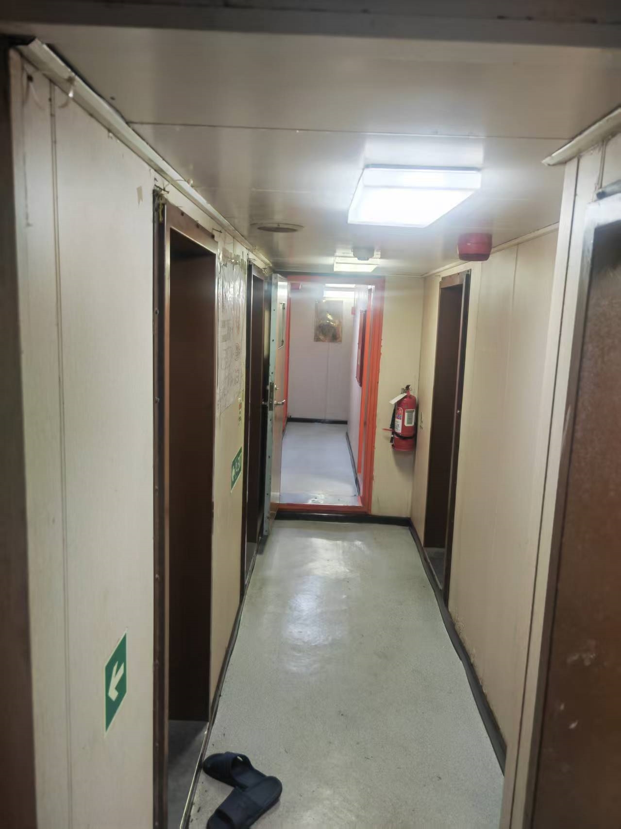 出售10554马力三用拖轮