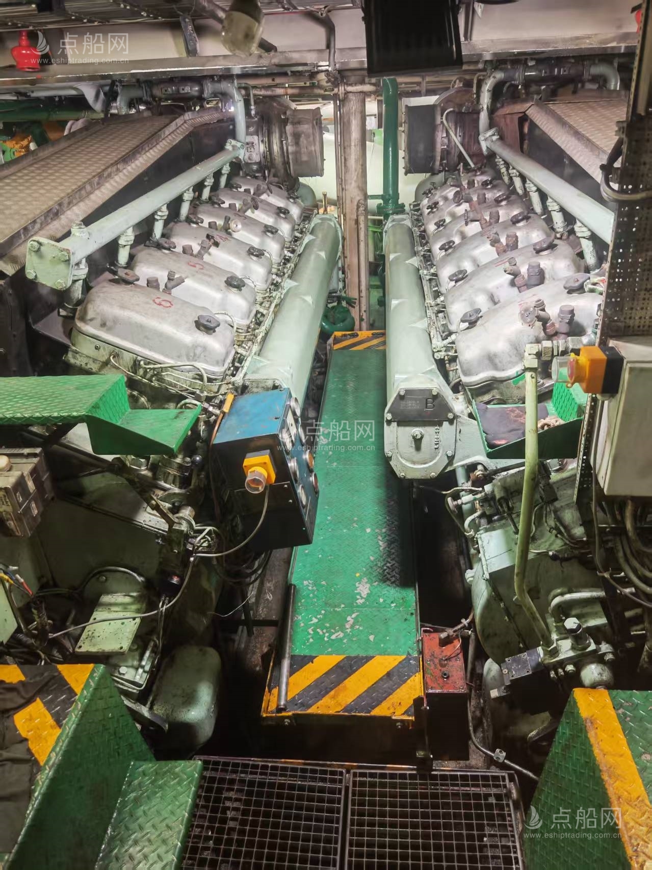 出售10554马力三用拖轮