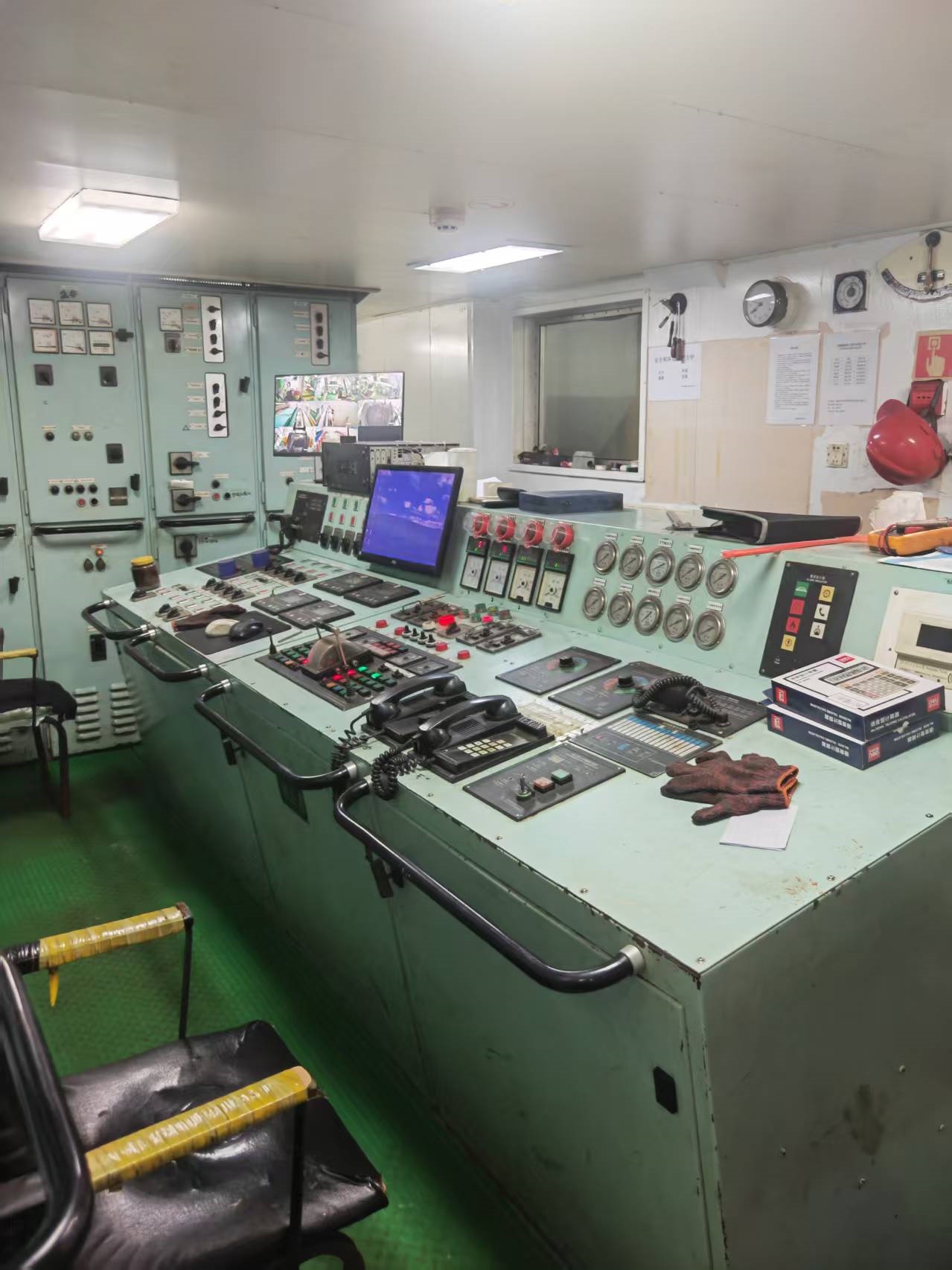 出售10554马力三用拖轮