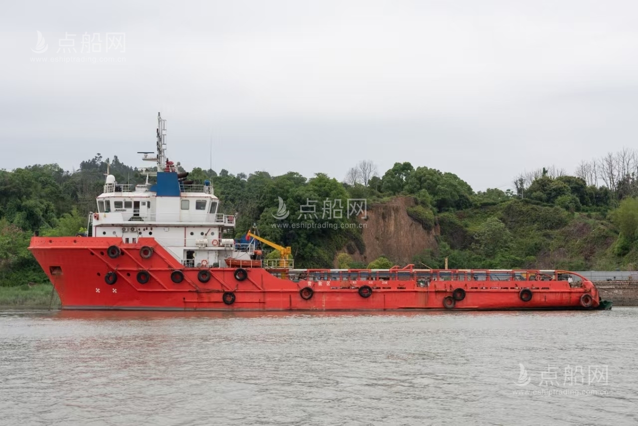 出售10554马力三用拖轮