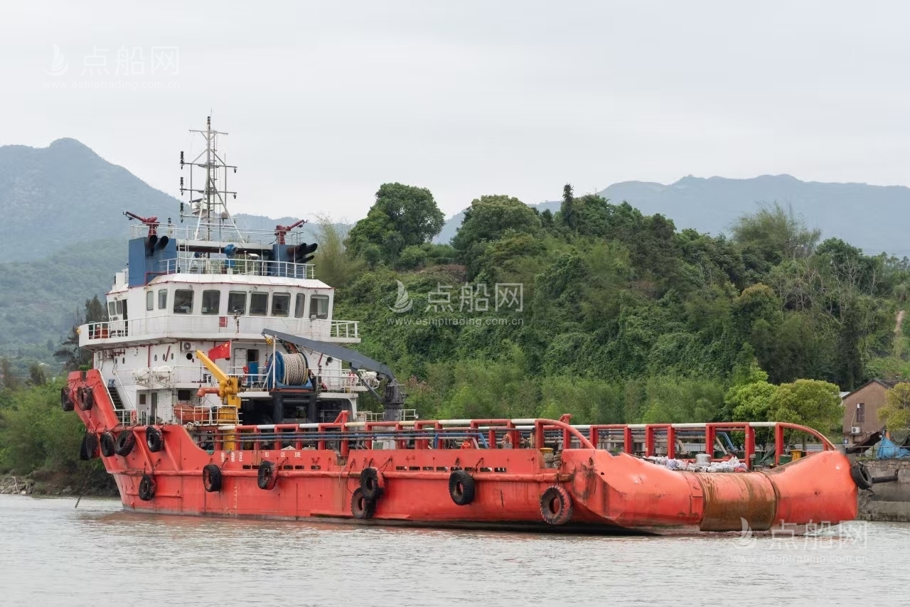 出售10554马力三用拖轮