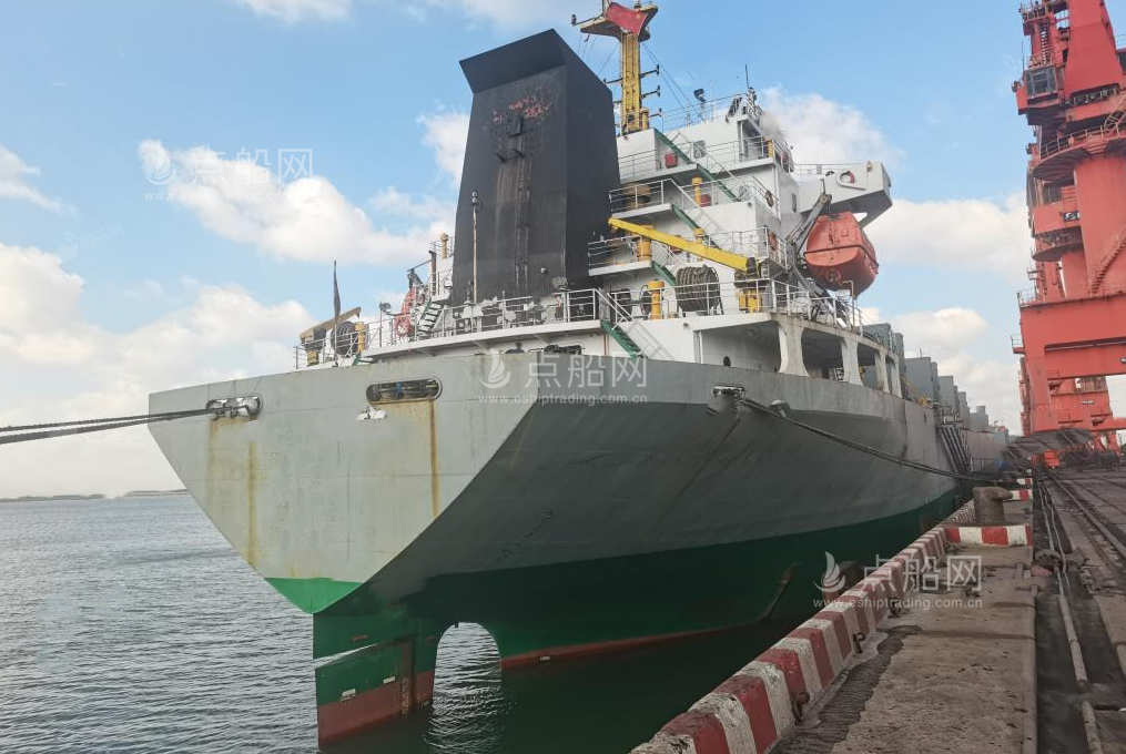 出售23000吨散货船