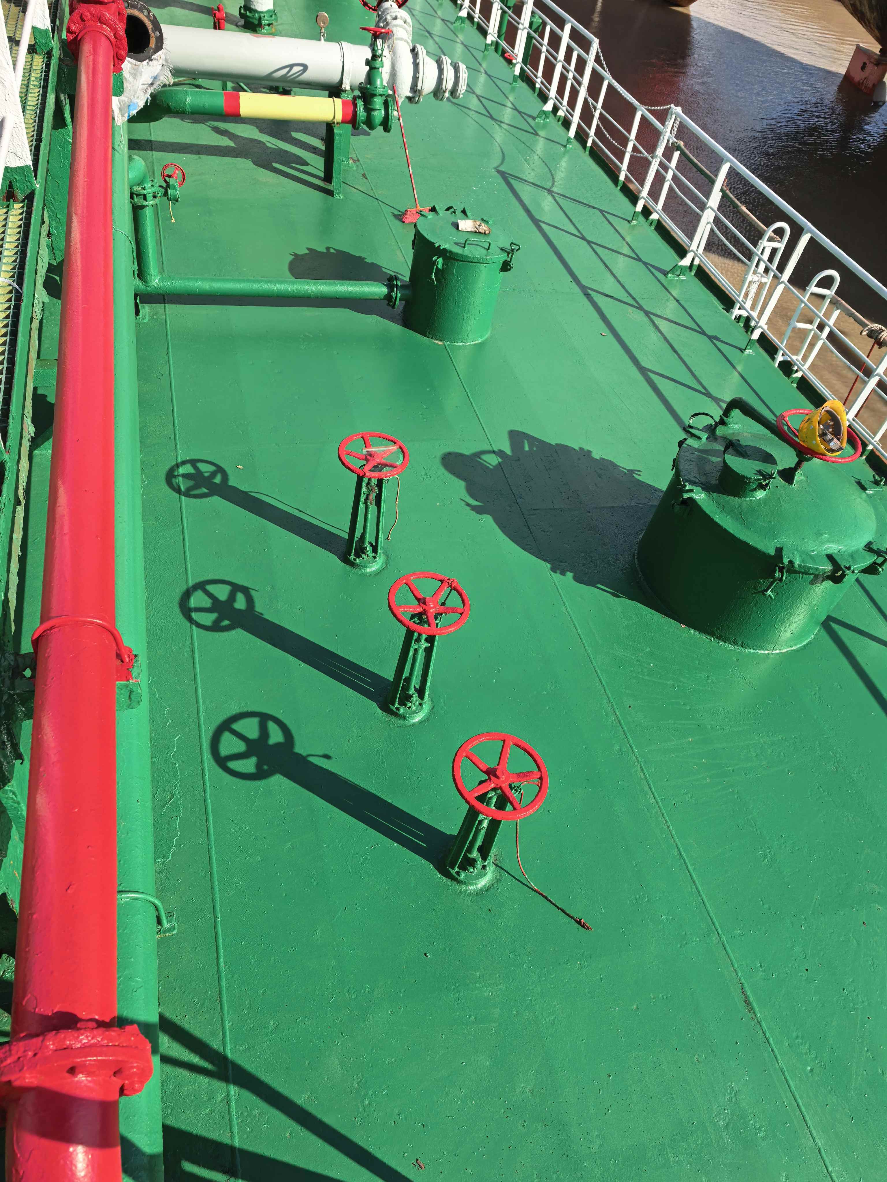 出售4161吨成品油船