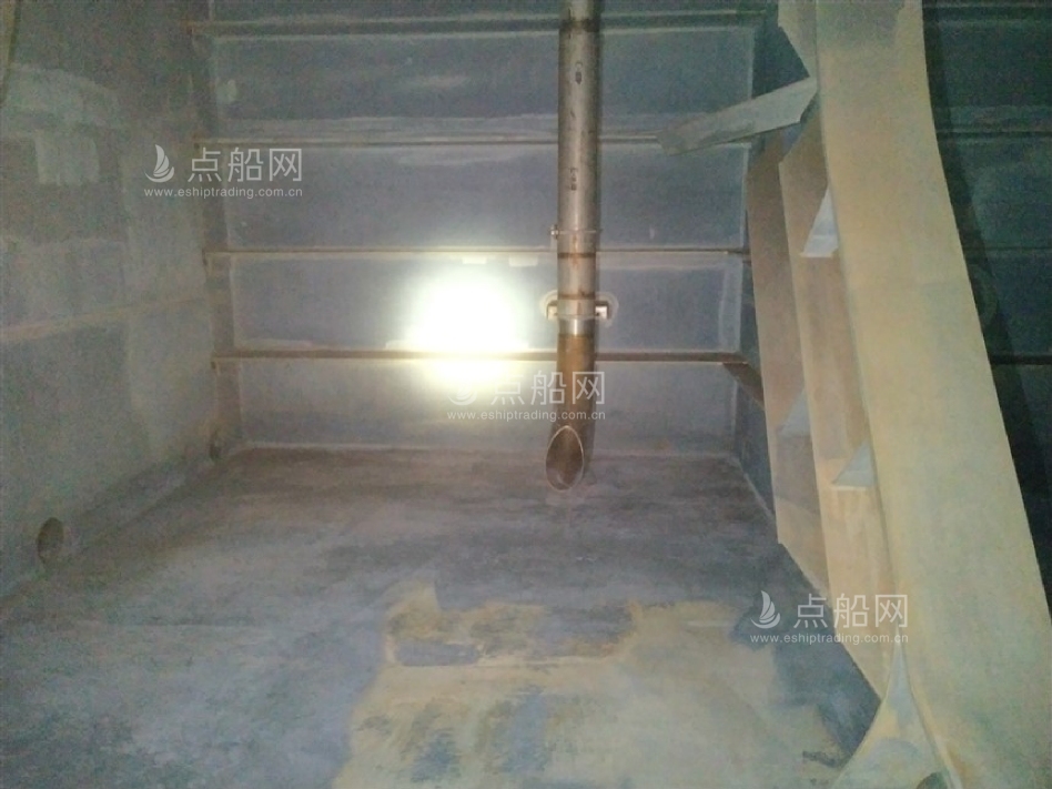 出售48400吨成品油船