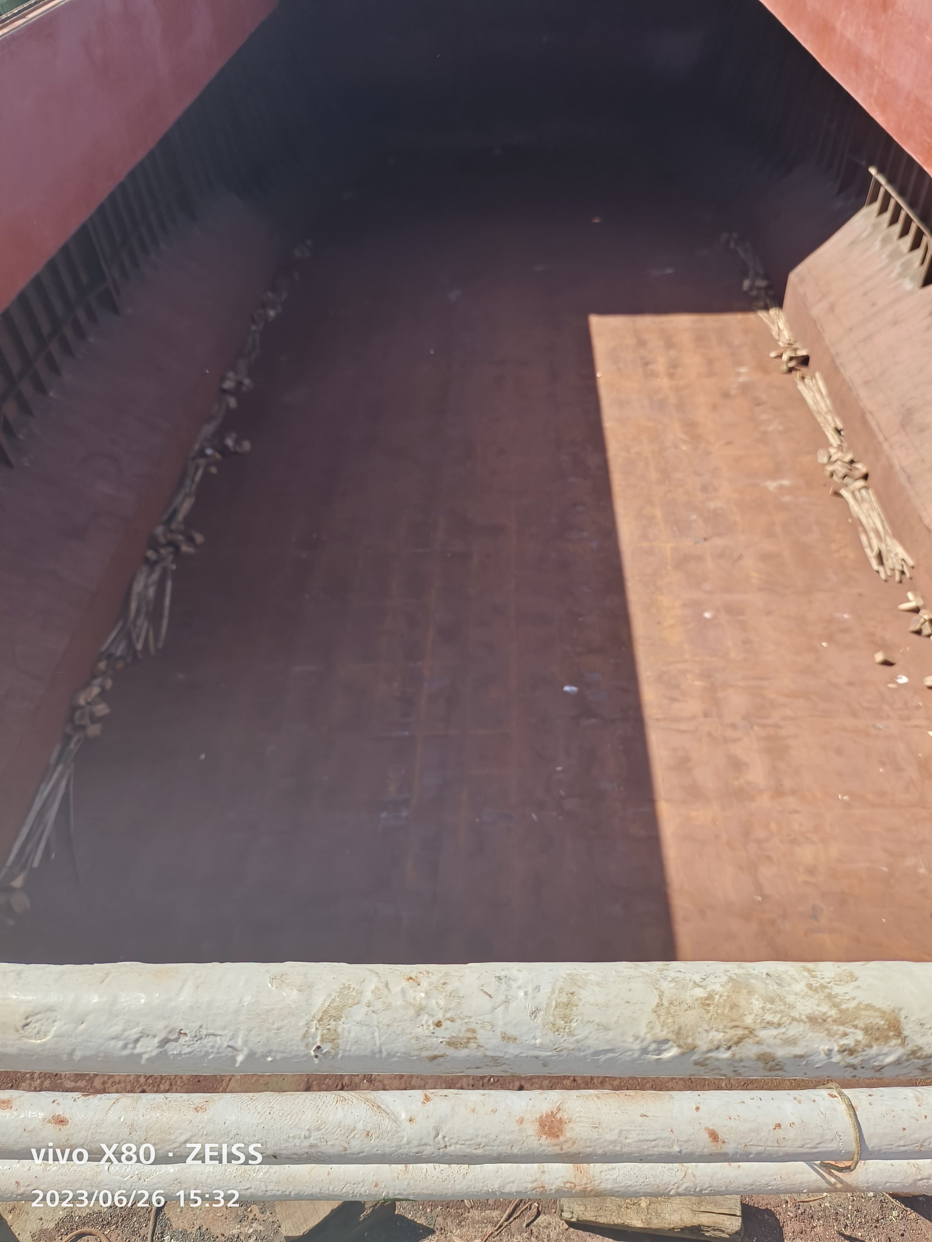 出售5200吨散货船