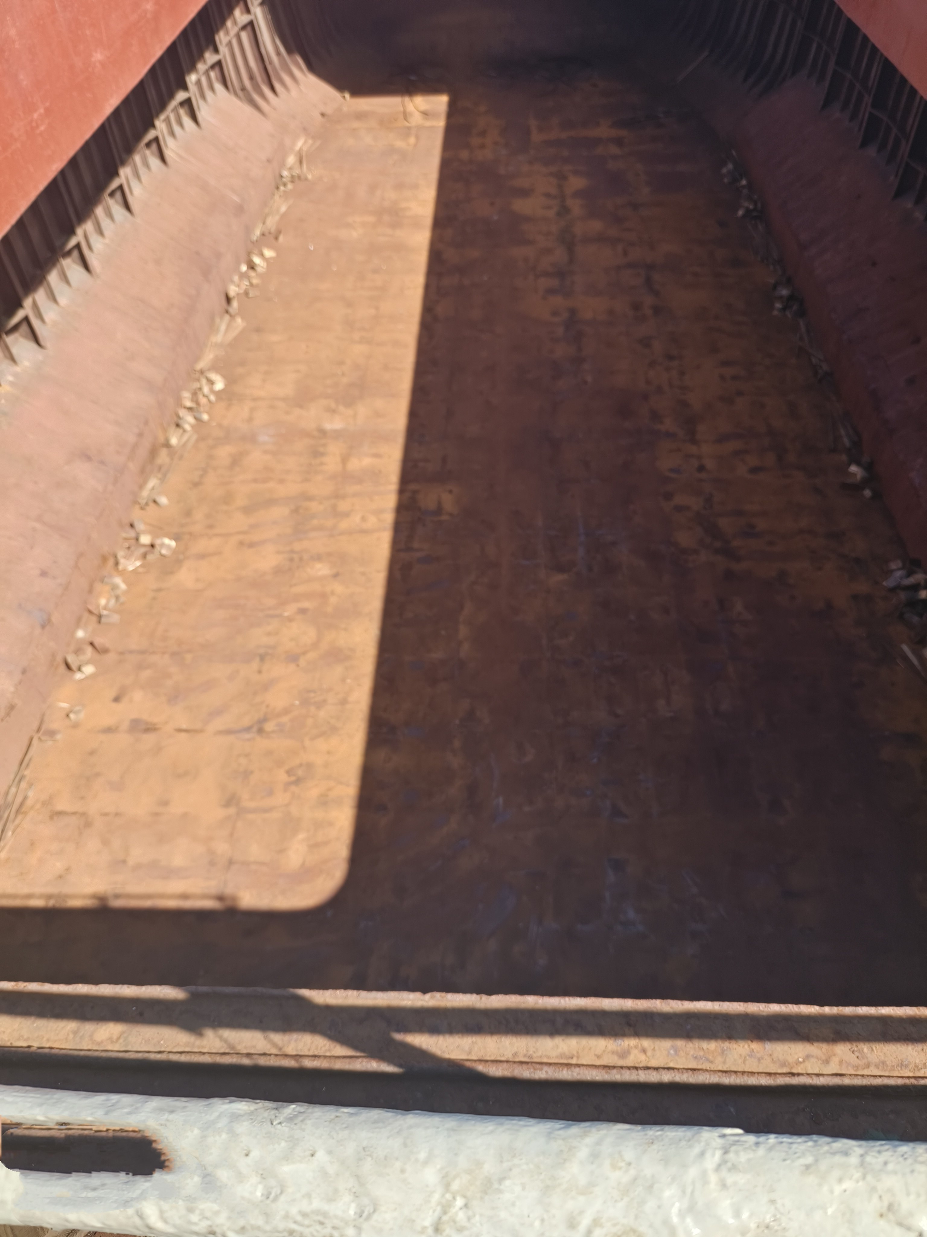 出售5200吨散货船