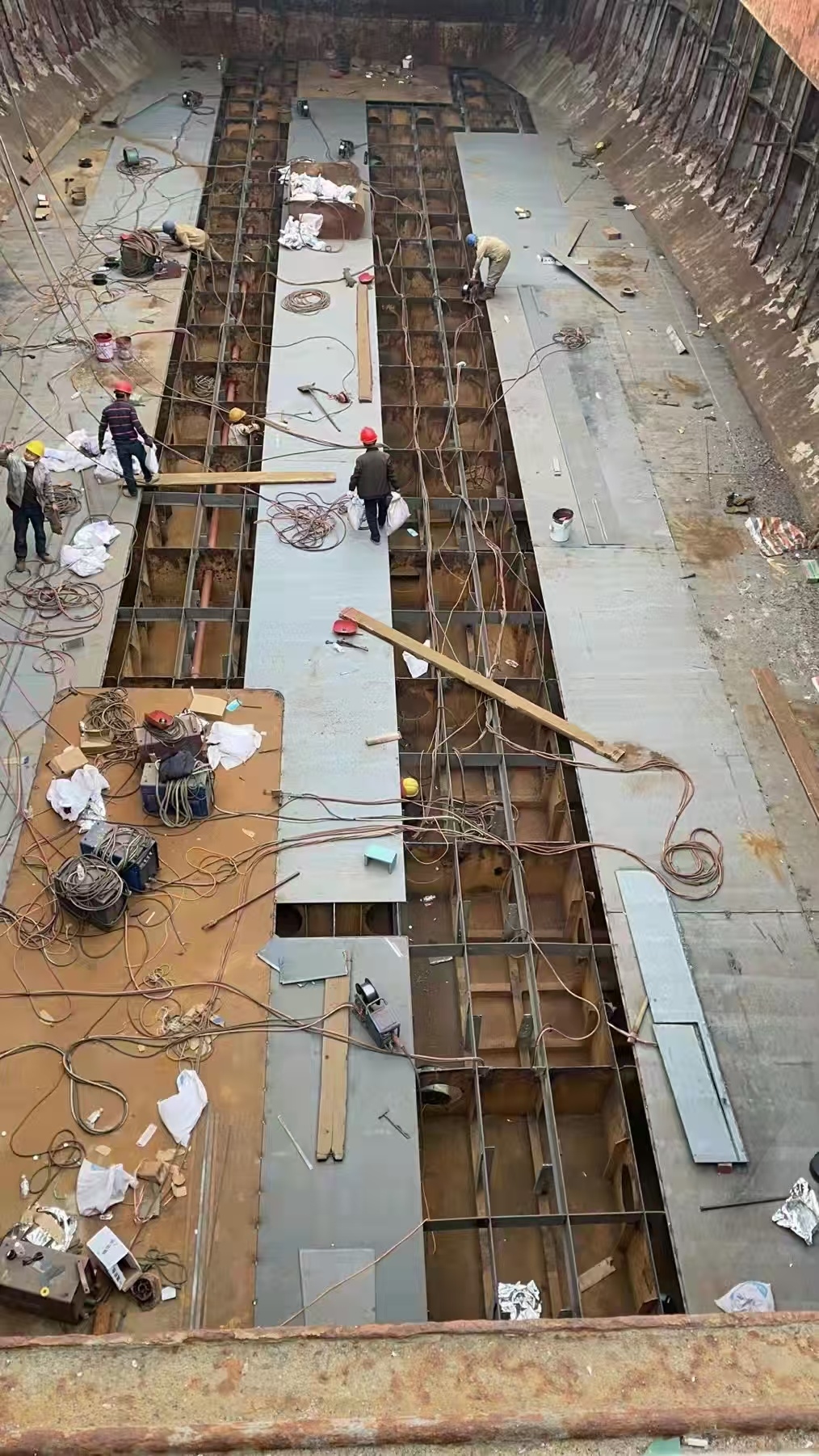 出售5200吨散货船