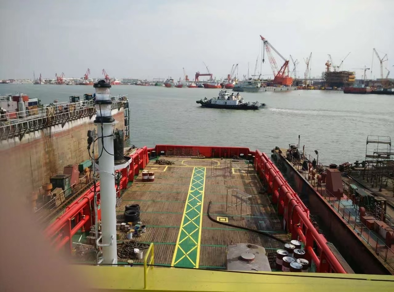 出售6000 马力平台供应船