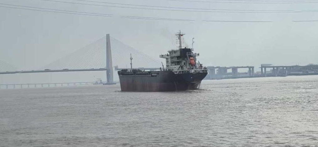 出售16300吨散货船