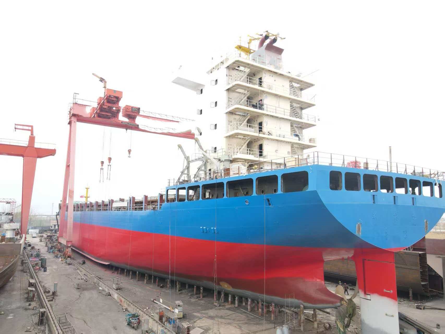 出售1142箱集装箱船