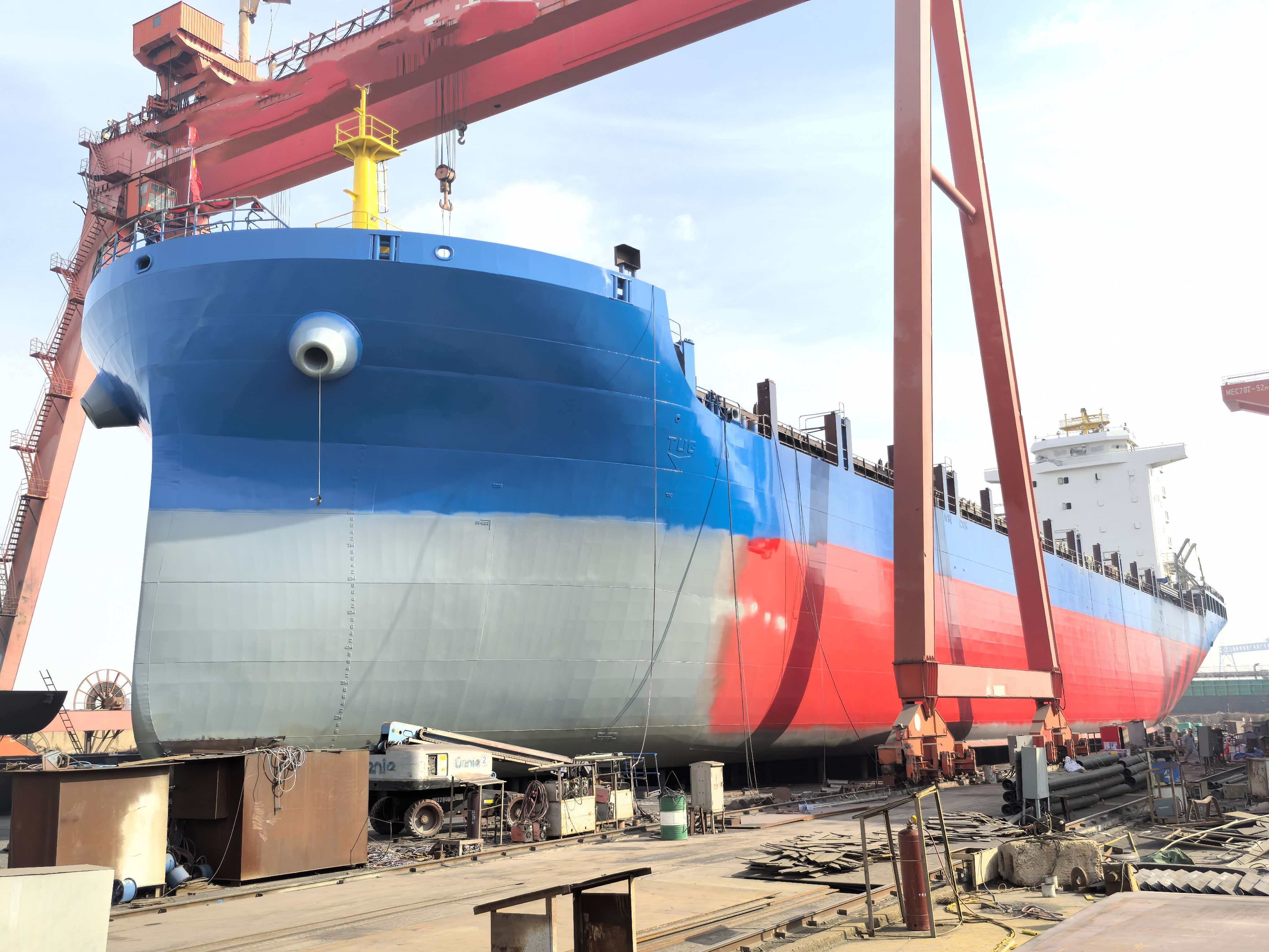 出售1142箱集装箱船