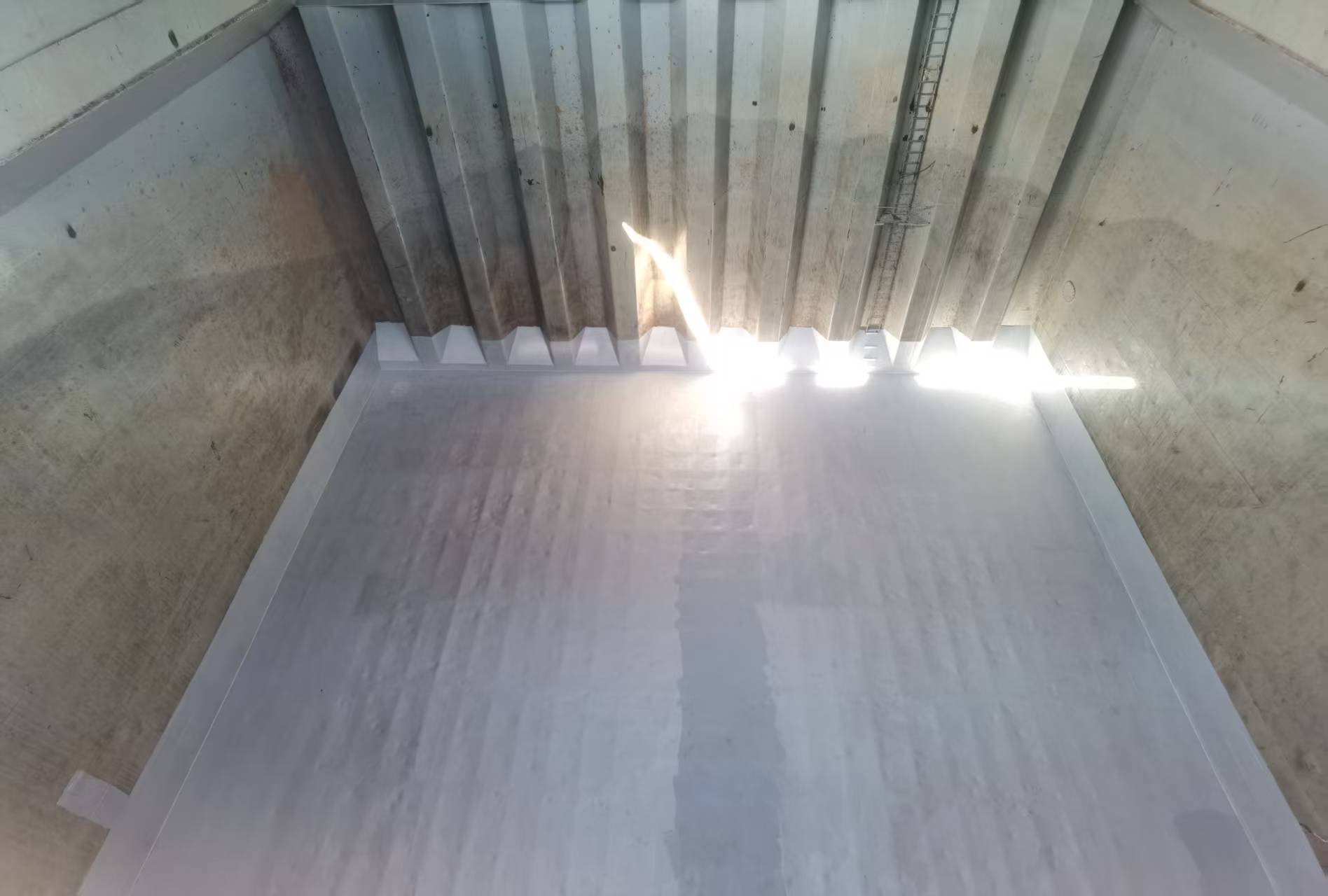 出售23825吨散货船