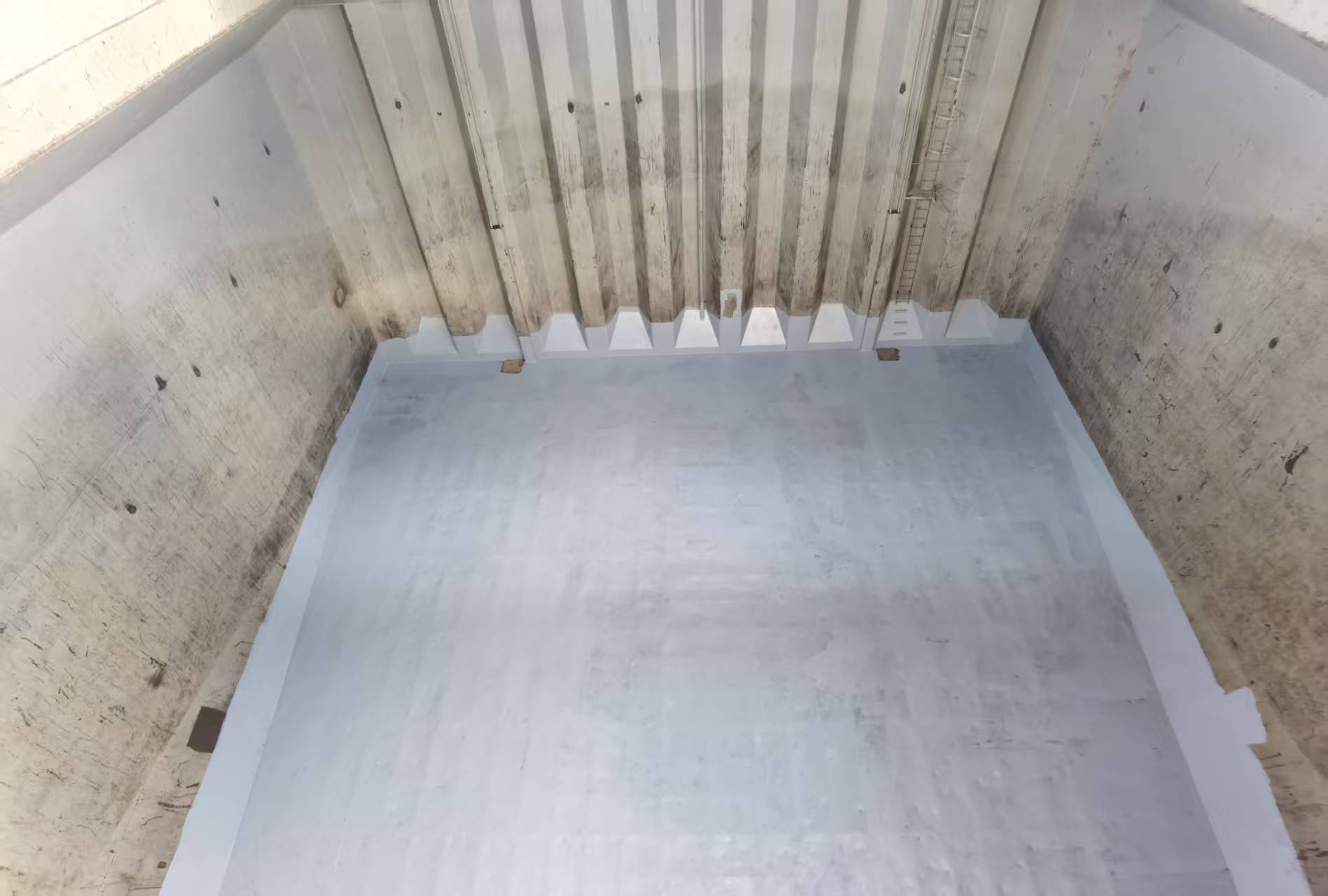 出售23825吨散货船