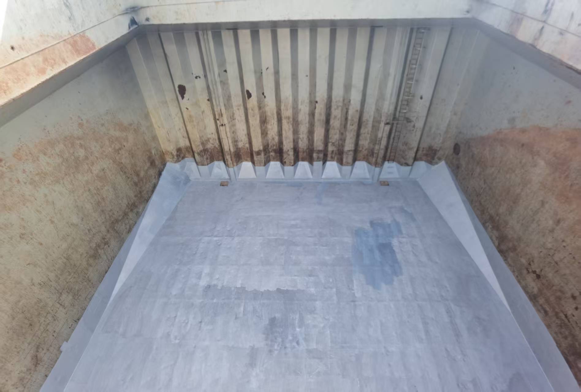 出售23825吨散货船