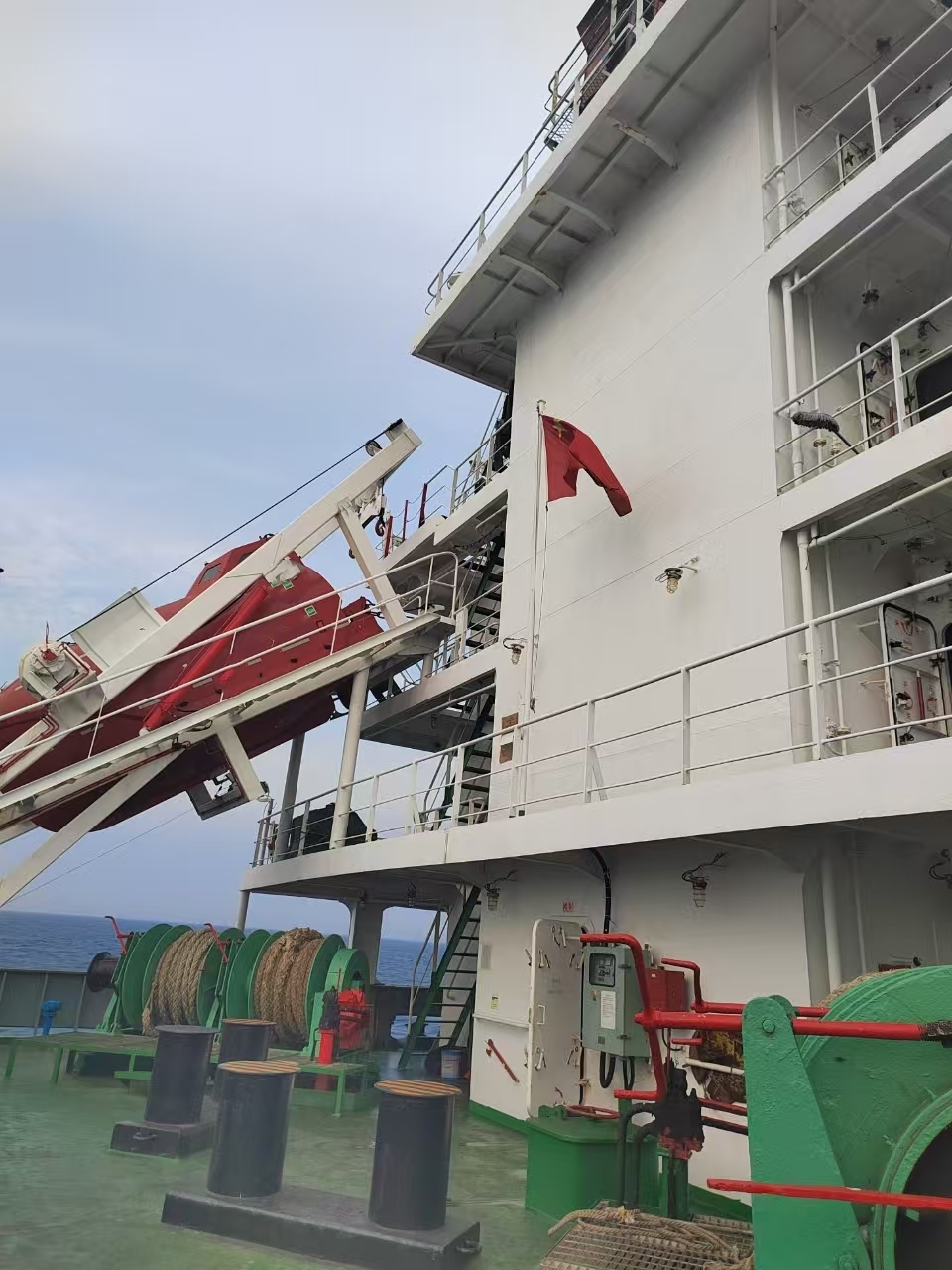 出售13600吨多用途船