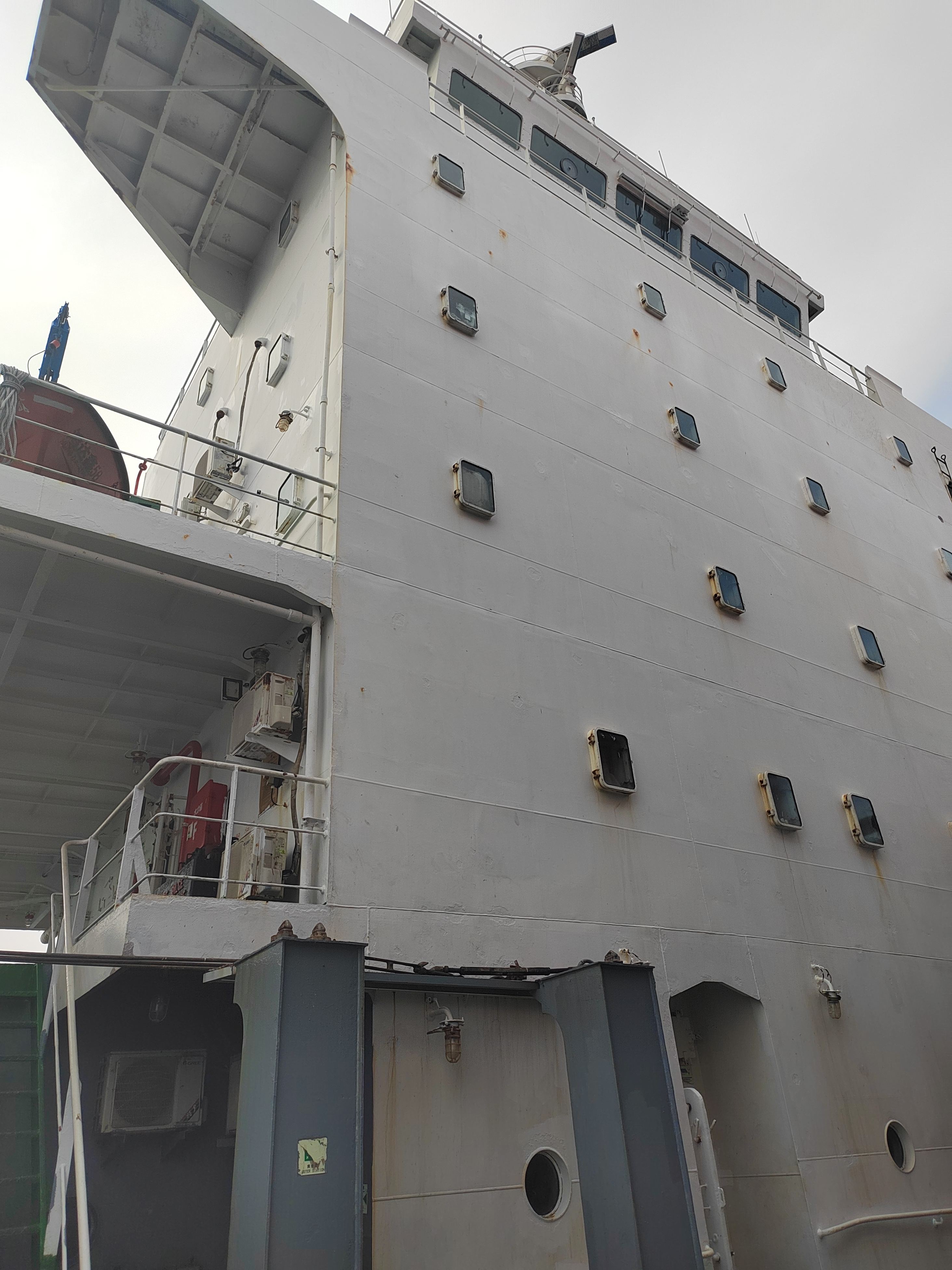 出售13600吨多用途船