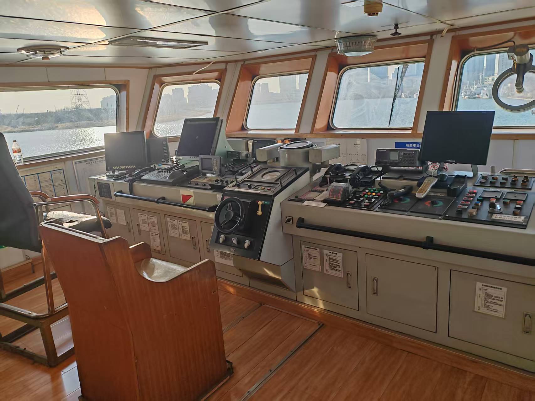 出售6600马力三用拖轮