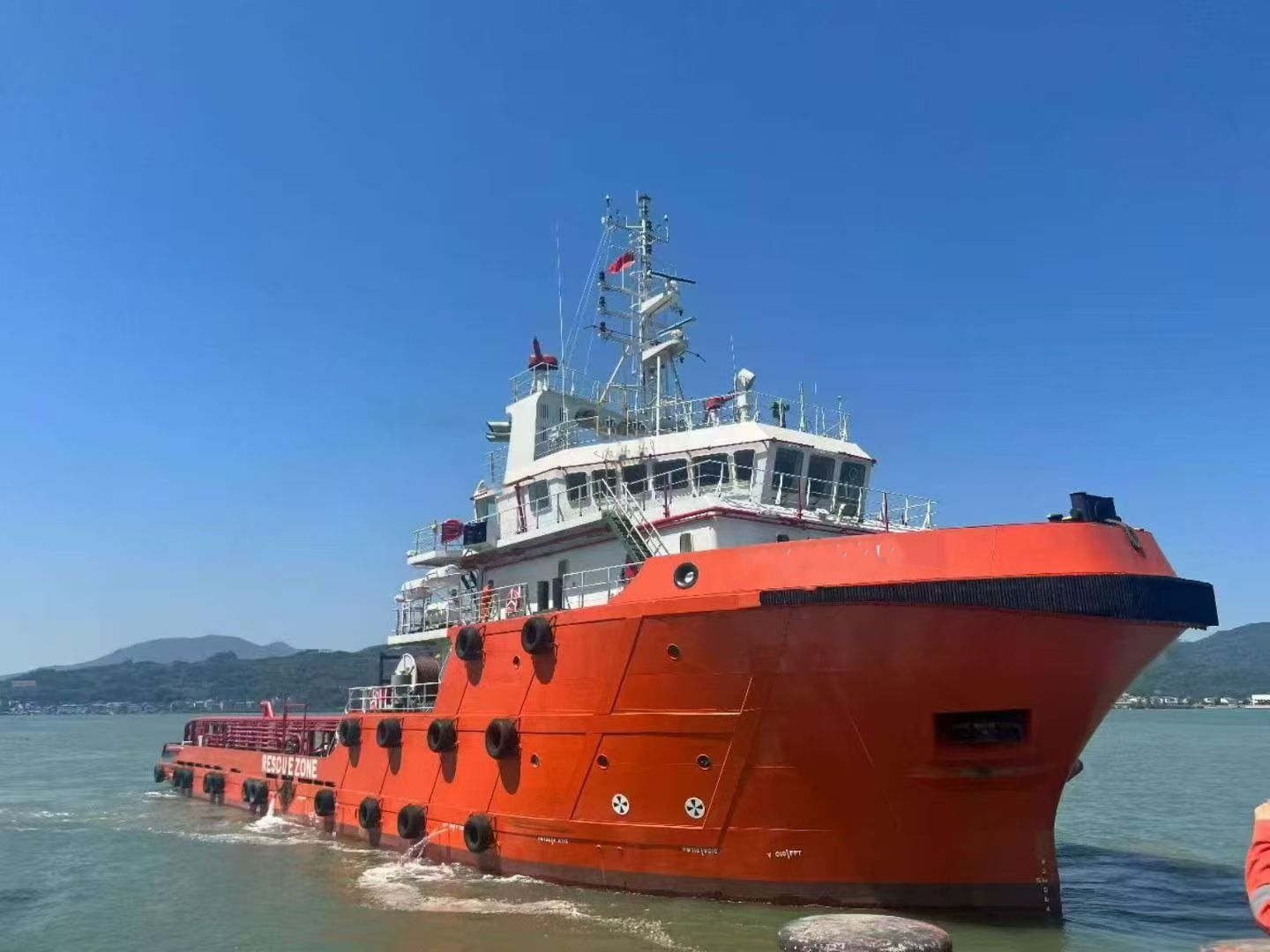 出售5222 马力三用拖轮