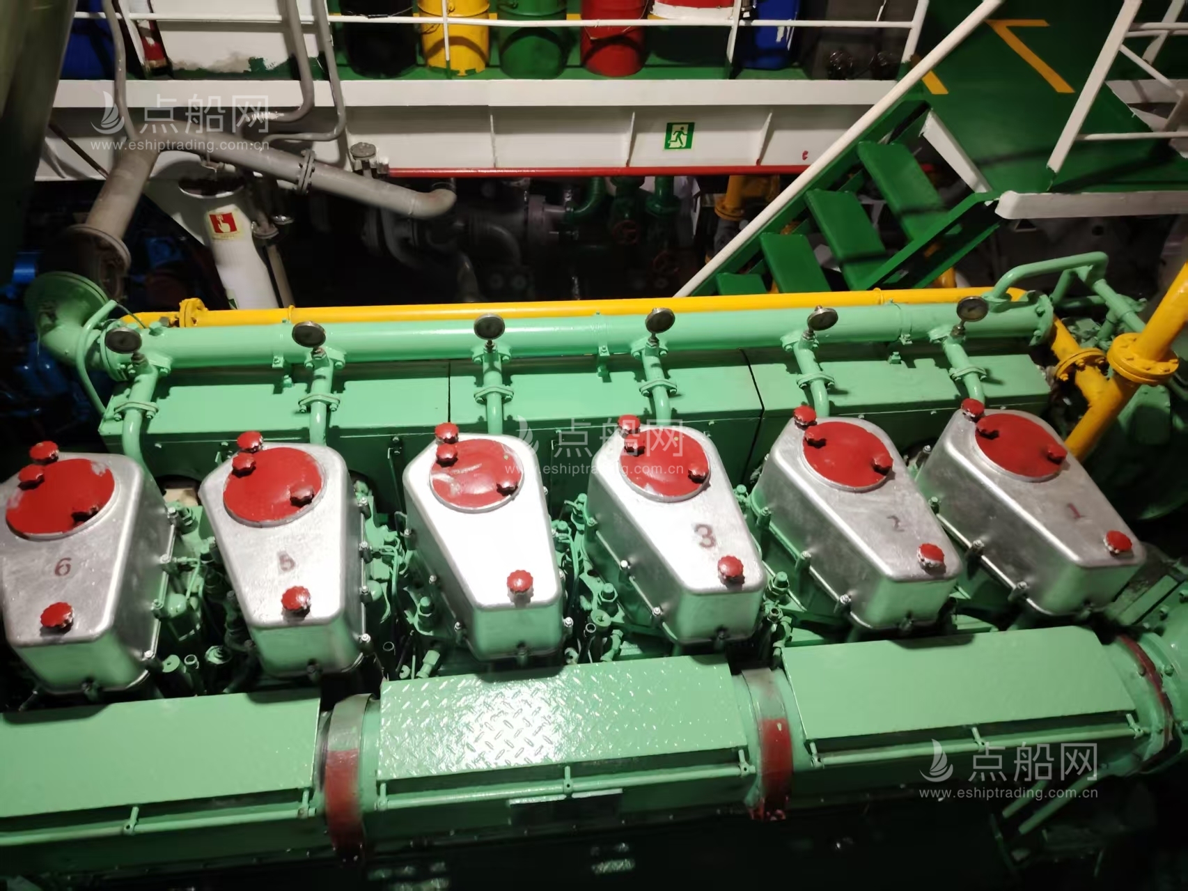 出售4500吨成品油船