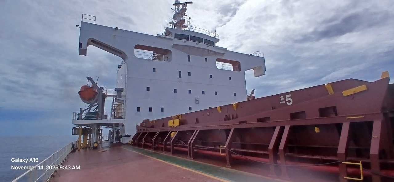 出售58750吨散货船