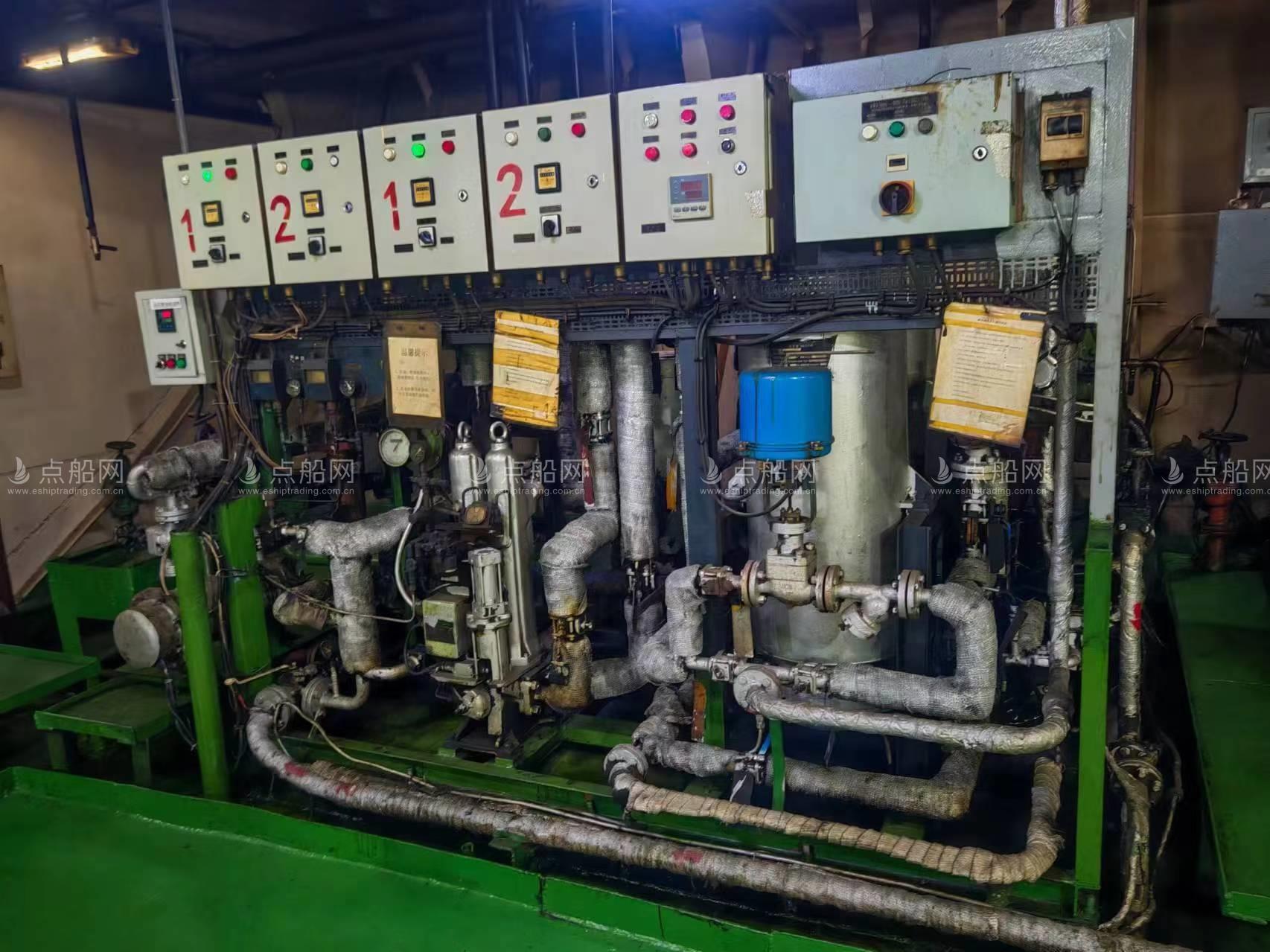 出售720箱集装箱船