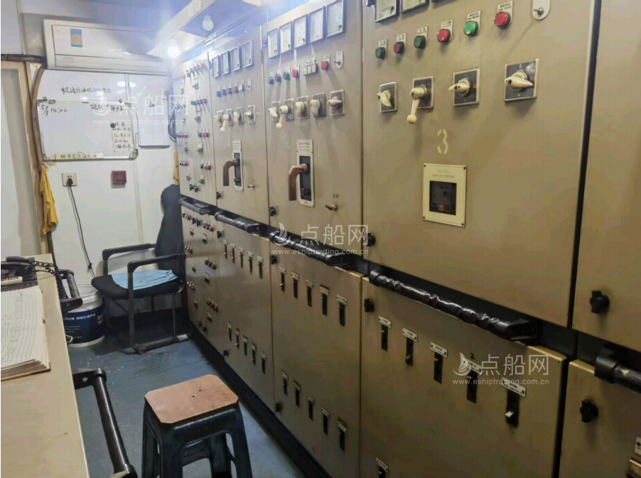 出售6337吨散货船