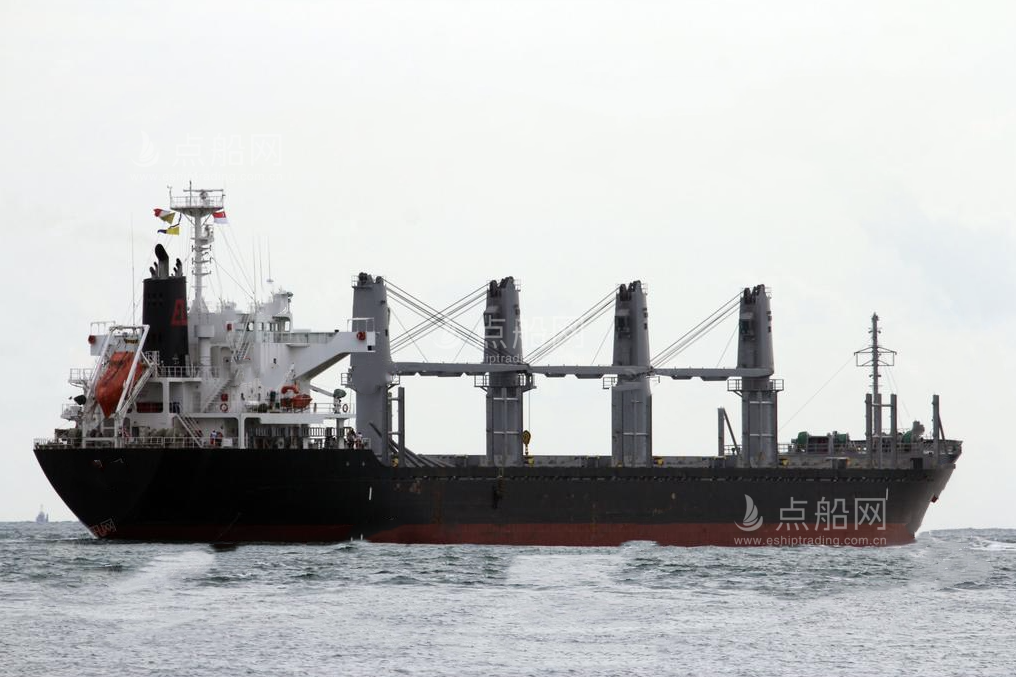 出售28200吨散货船
